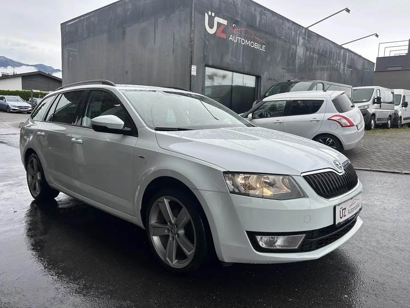 Skoda Octavia Ambition 4x4 Weiß - 1