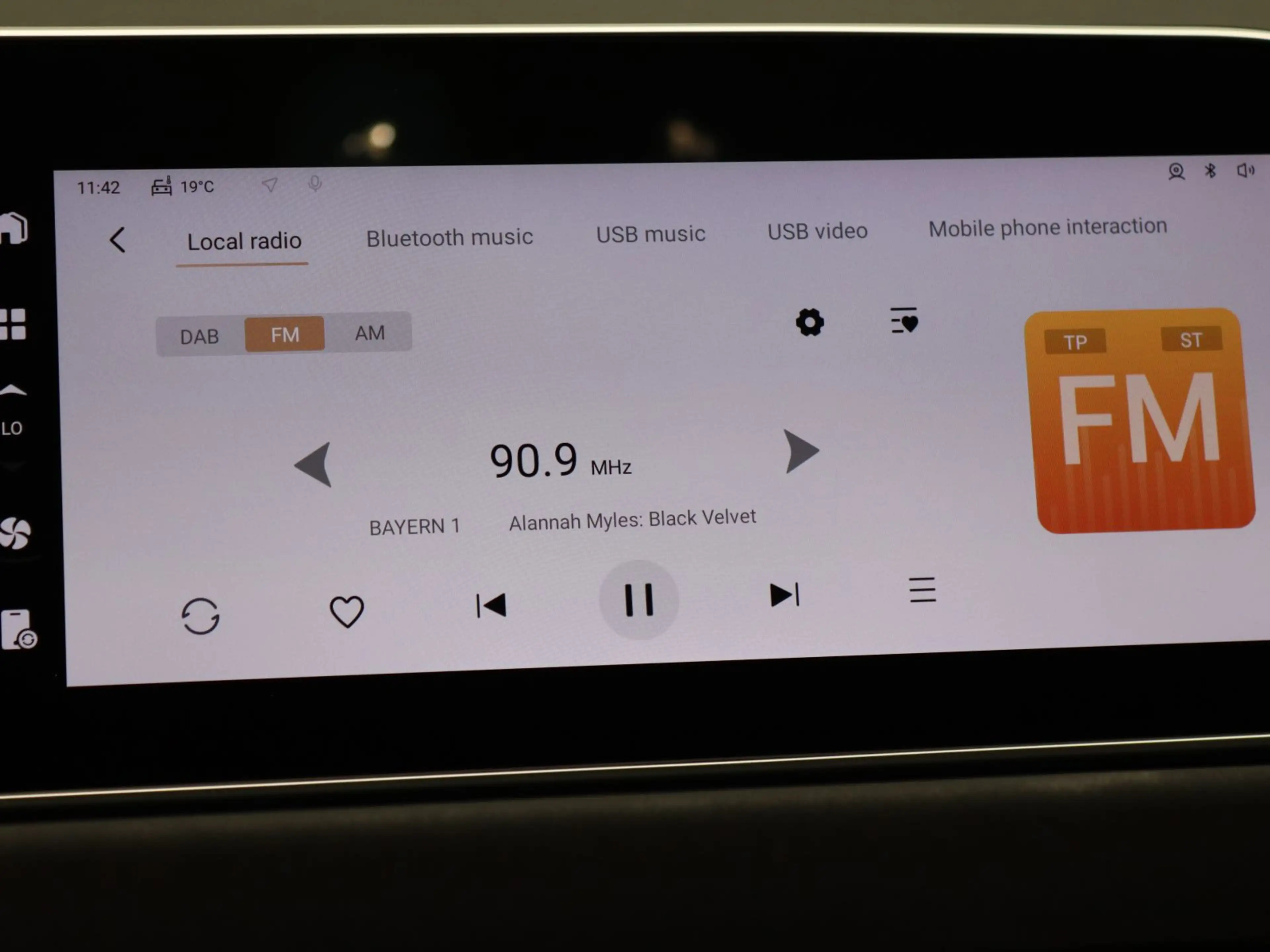 GWM ORA 03 300 Pro / Navi, CarPlay, 360°, LED — photo 11