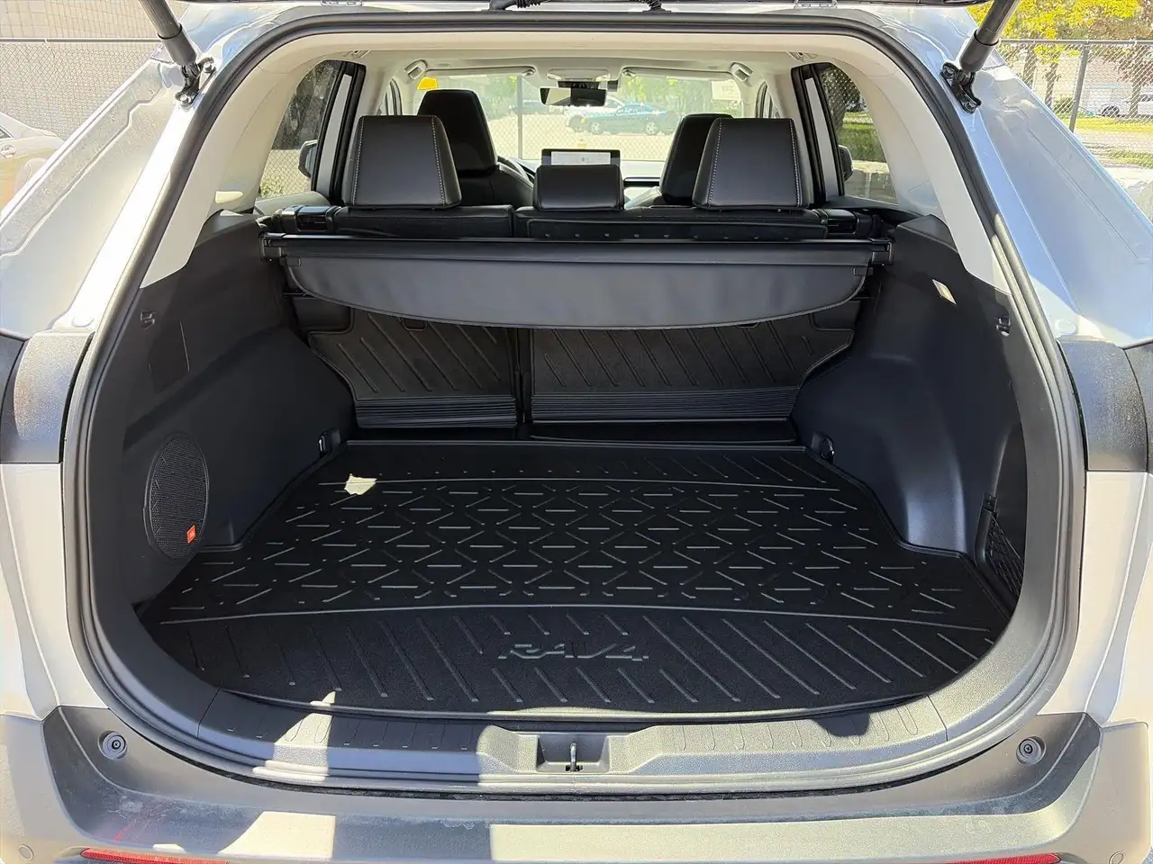 Toyota RAV 4 photo Toyota RAV 4