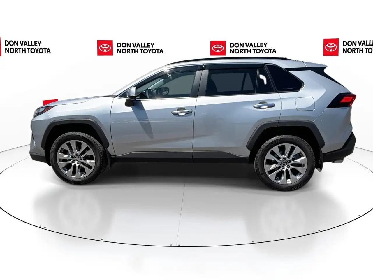 Toyota RAV 4 photo Toyota RAV 4
