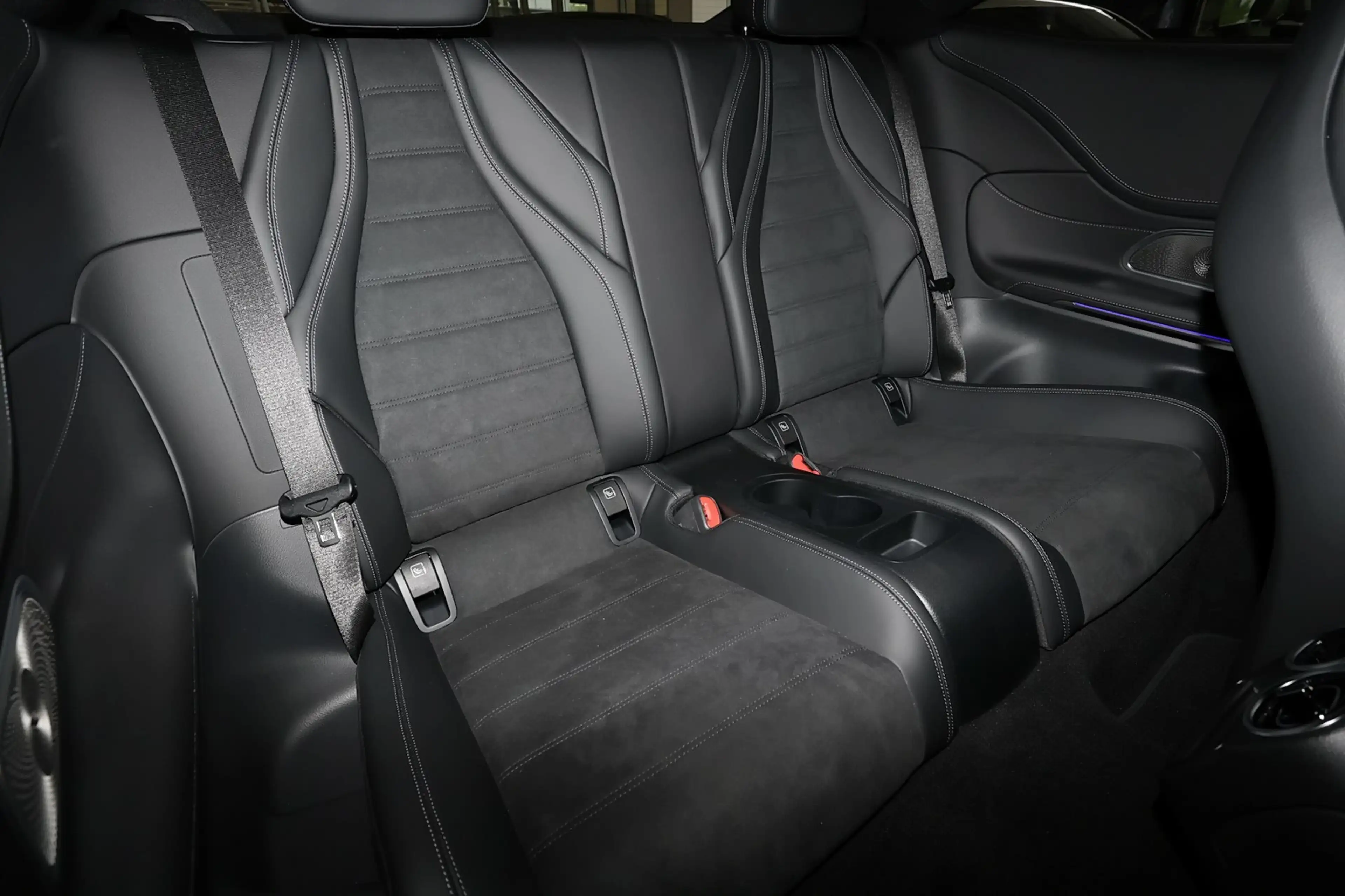 Mercedes-Benz CLE 300 4M Coupé AMG MBUX+360°+DIG-LED+Pano+Nigh — photo 6