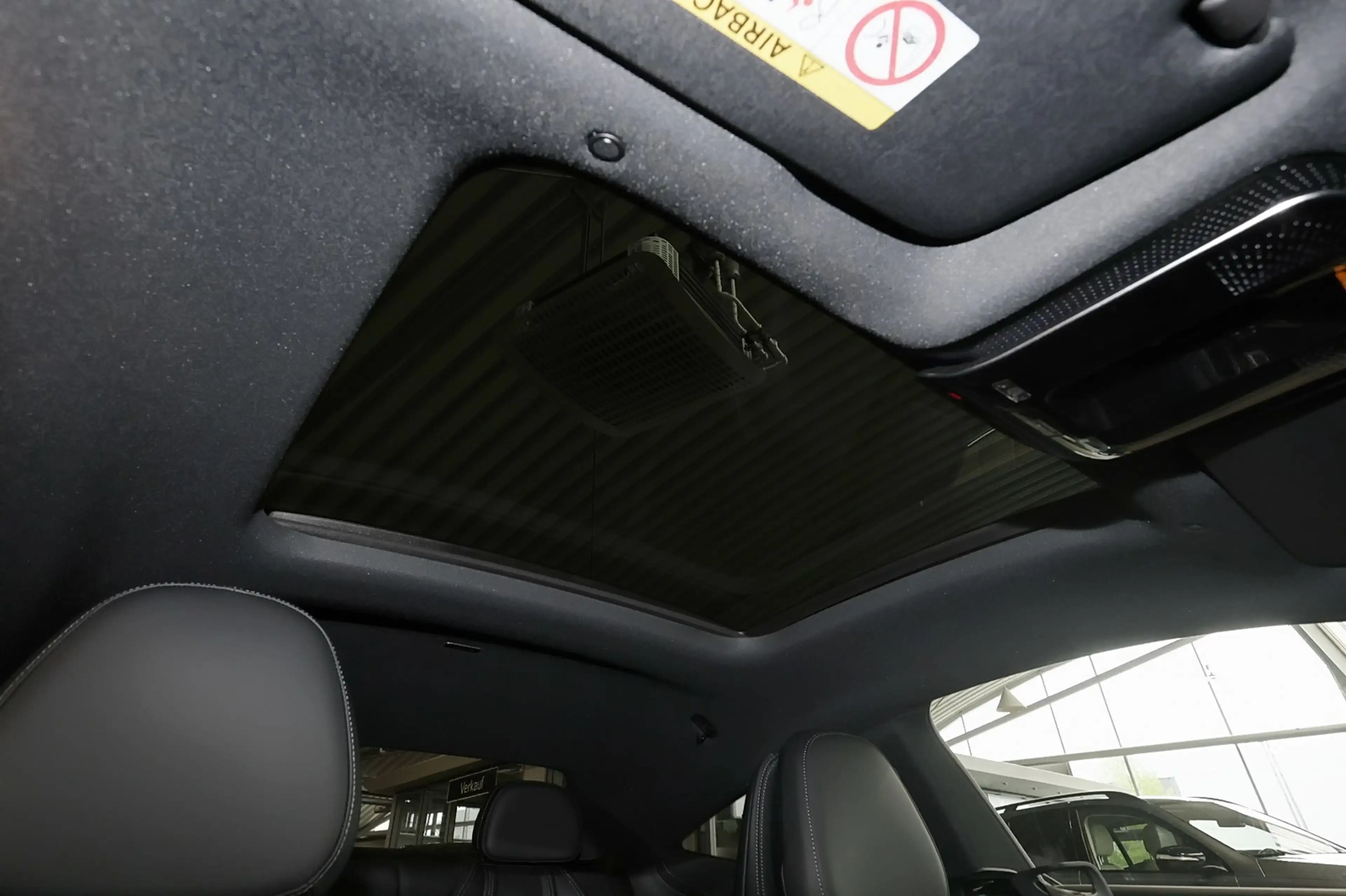 Mercedes-Benz CLE 300 4M Coupé AMG MBUX+360°+DIG-LED+Pano+Nigh — photo 7