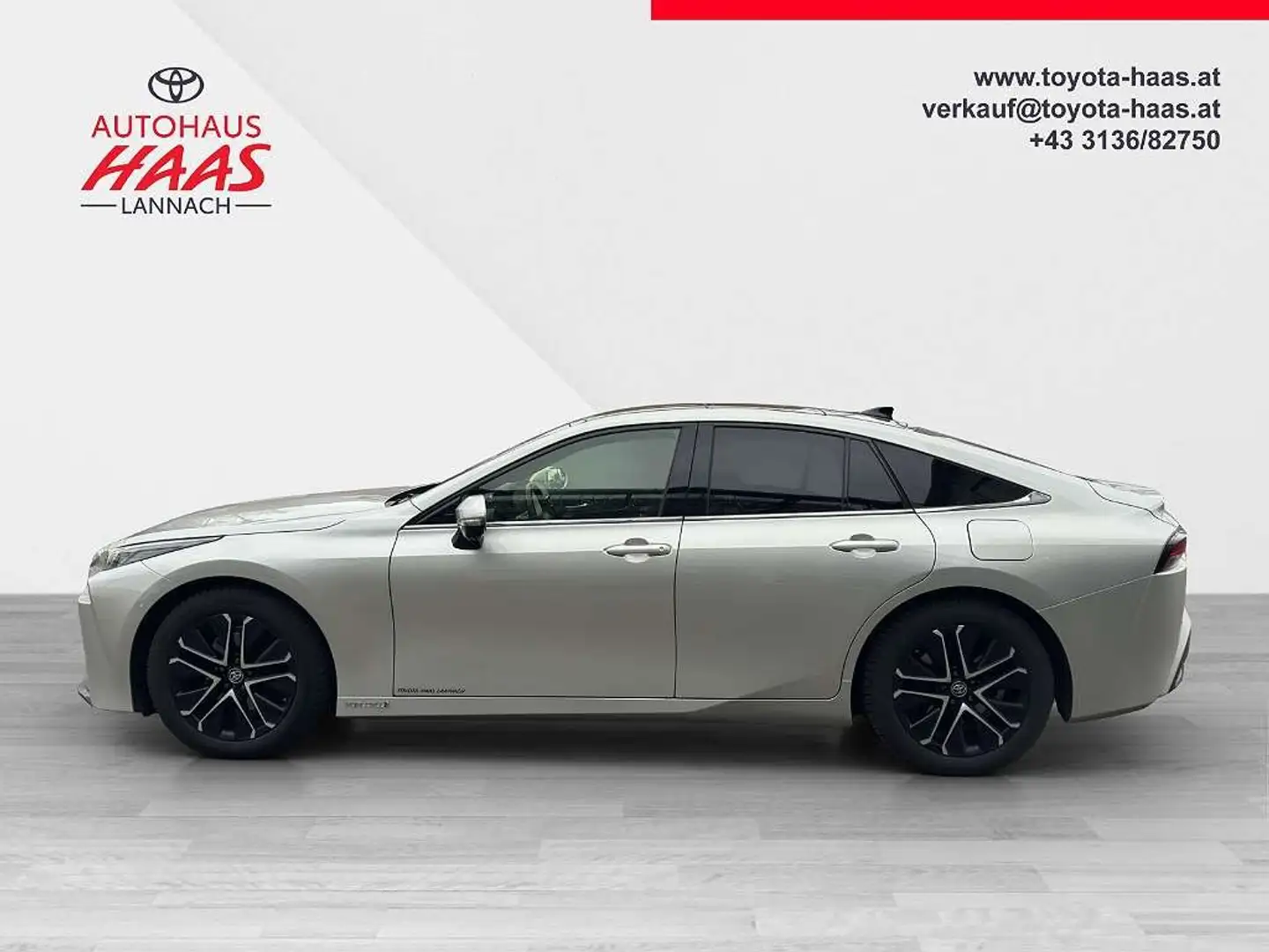 Toyota Mirai Brennstoffzelle Advanced Silber - 2