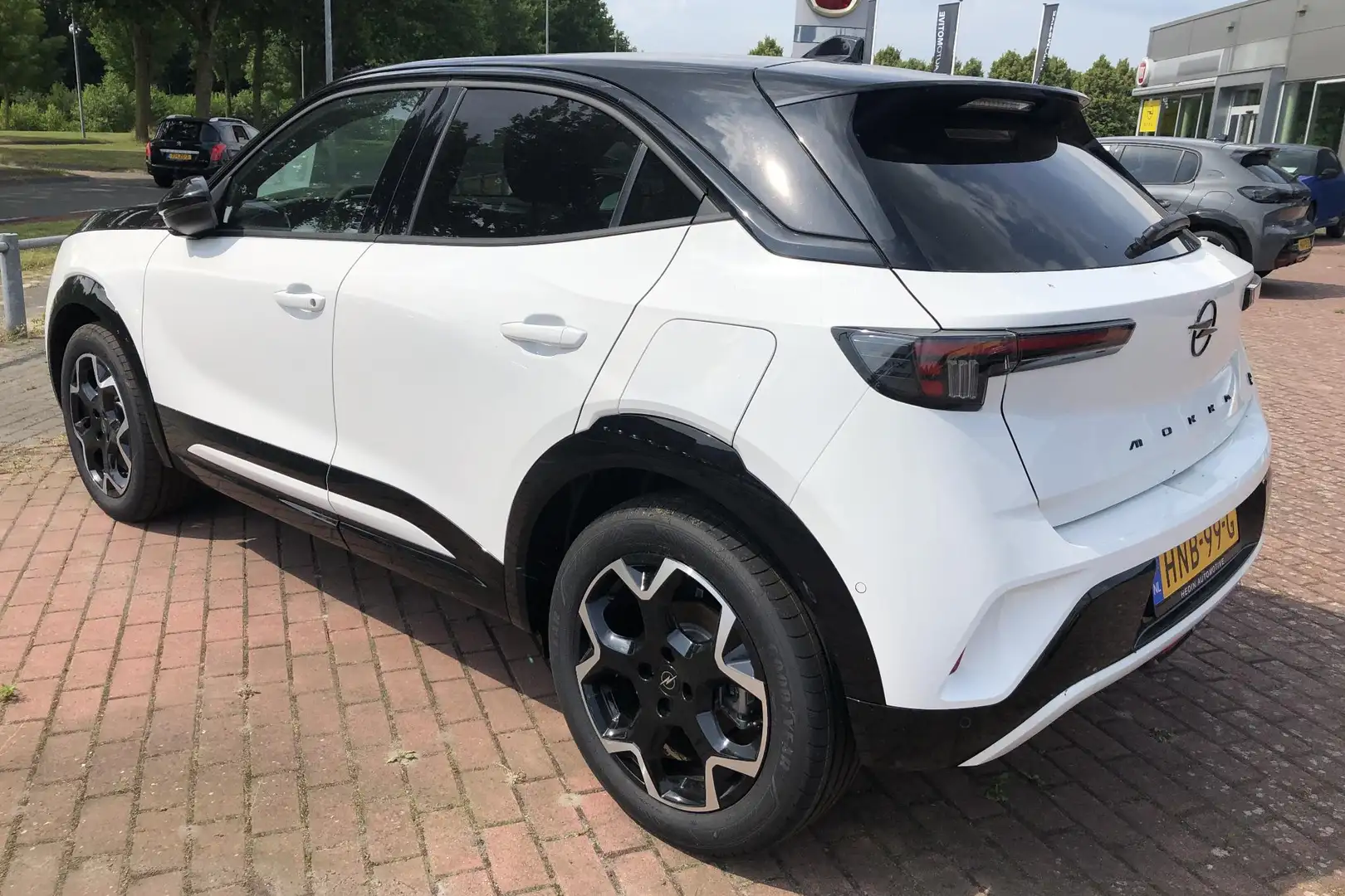Opel Mokka-E Electric GS 54 kWh | Warmtepomp | Zwarte Motorkap Blanc - 2