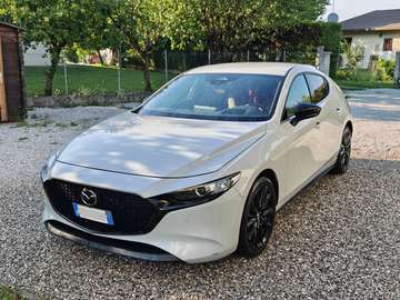 3 IV 5 porte 5p 2.5 m-hybrid Nagisa 140cv