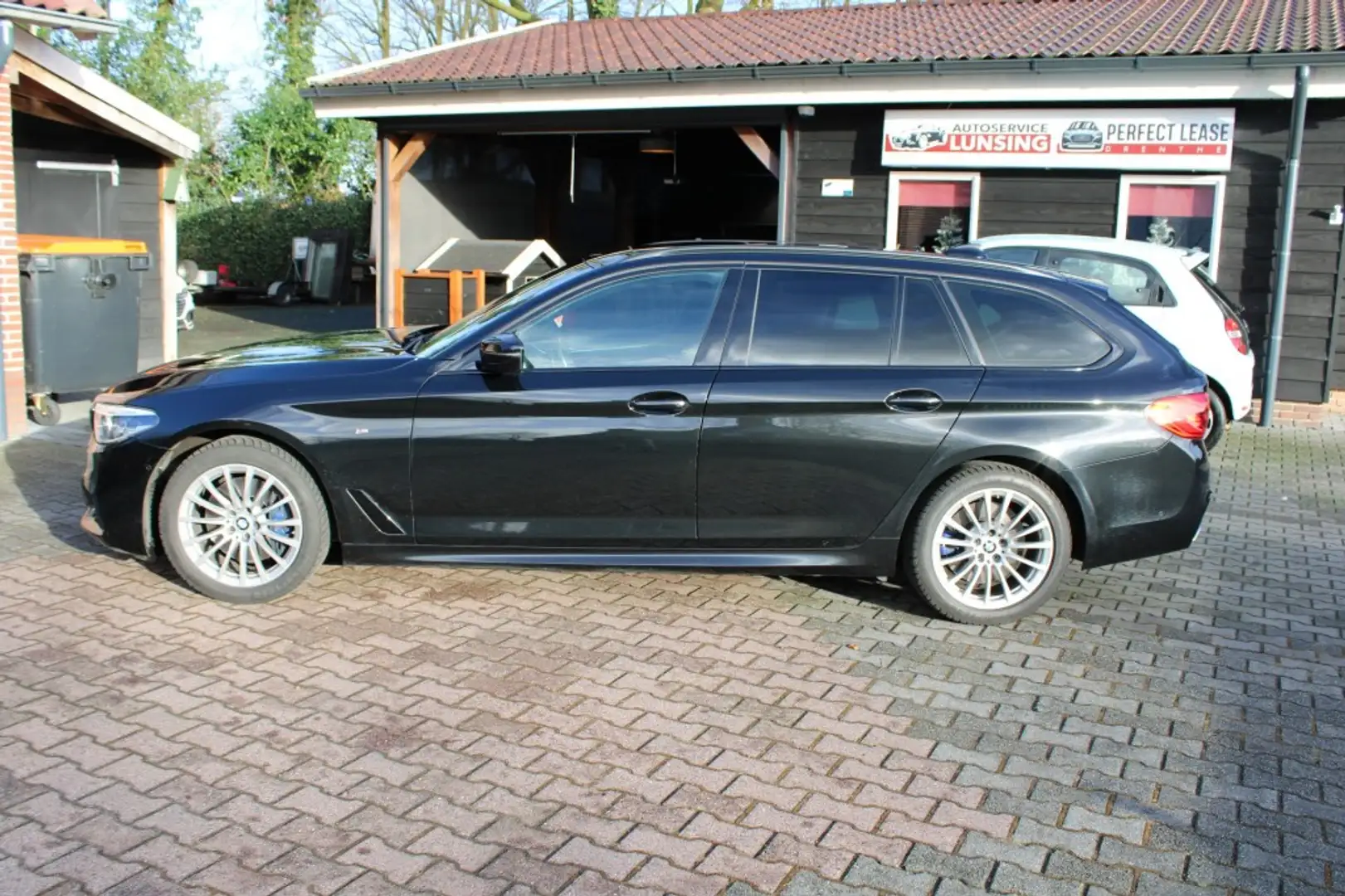 BMW 530 530D XD High Executive Edition M-Sport - Full Opti Zwart - 2