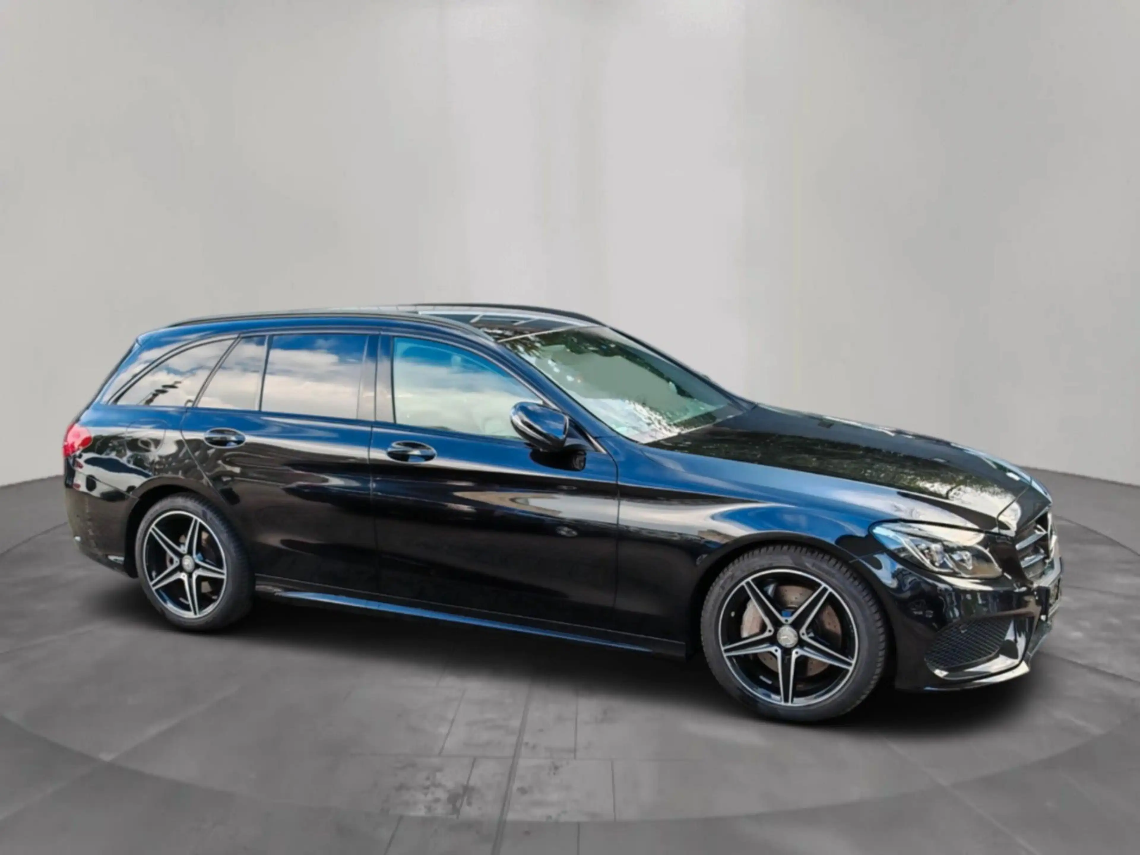 Mercedes-Benz C 250 T AMG Leder LED Ambiente Kamera Spur Navi — photo 7