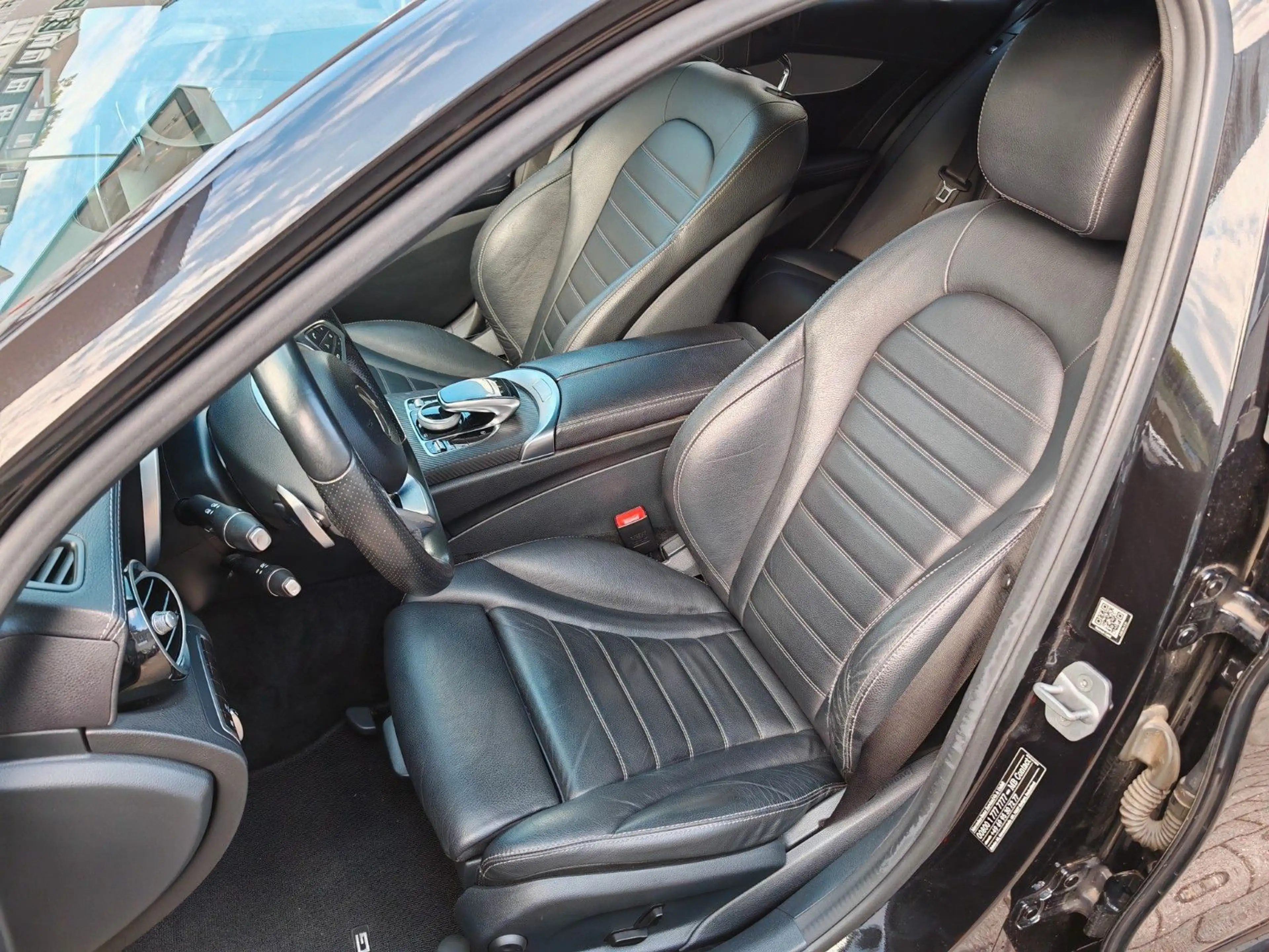 Mercedes-Benz C 250 T AMG Leder LED Ambiente Kamera Spur Navi — photo 12