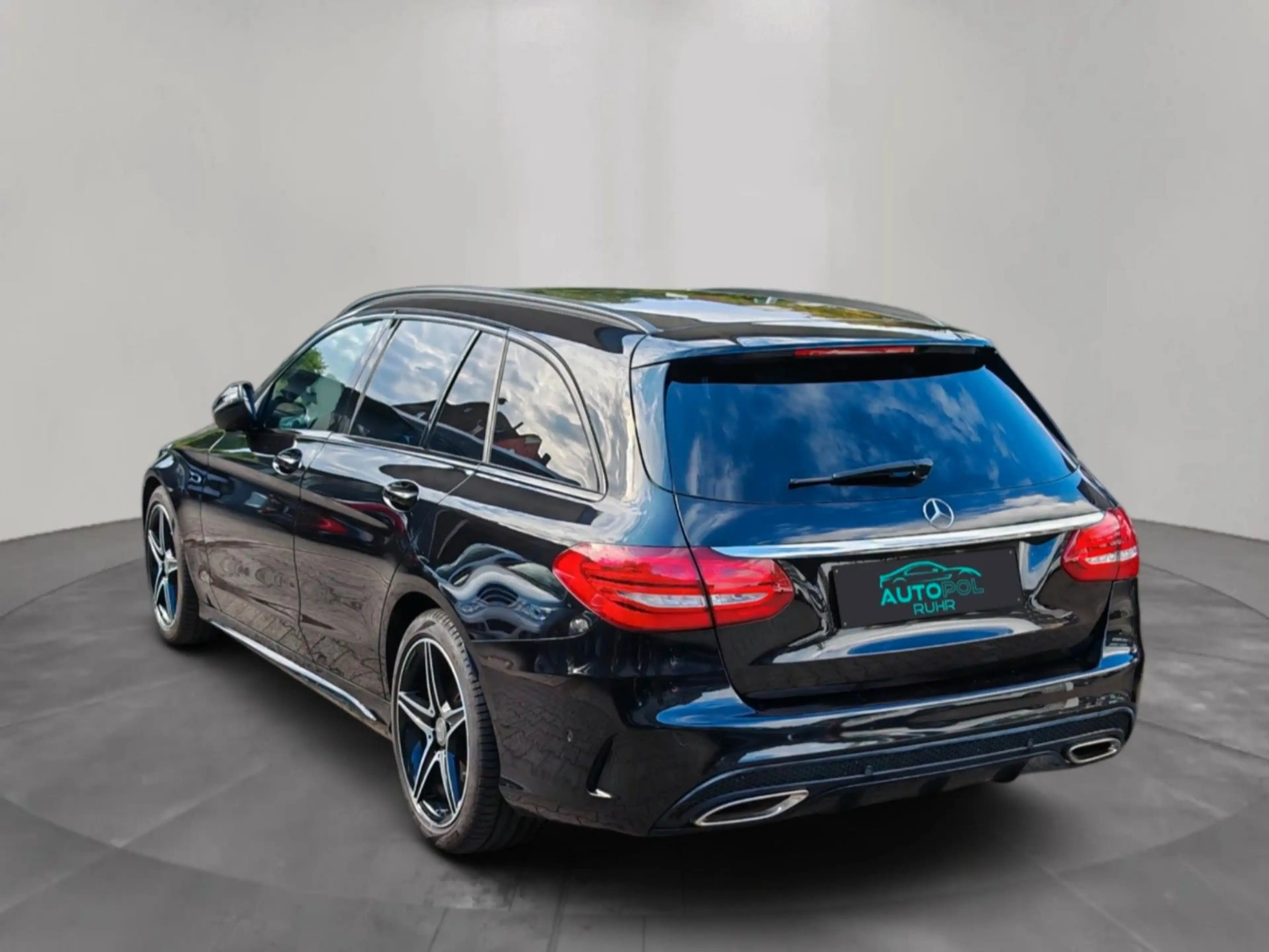 Mercedes-Benz C 250 T AMG Leder LED Ambiente Kamera Spur Navi — photo 3