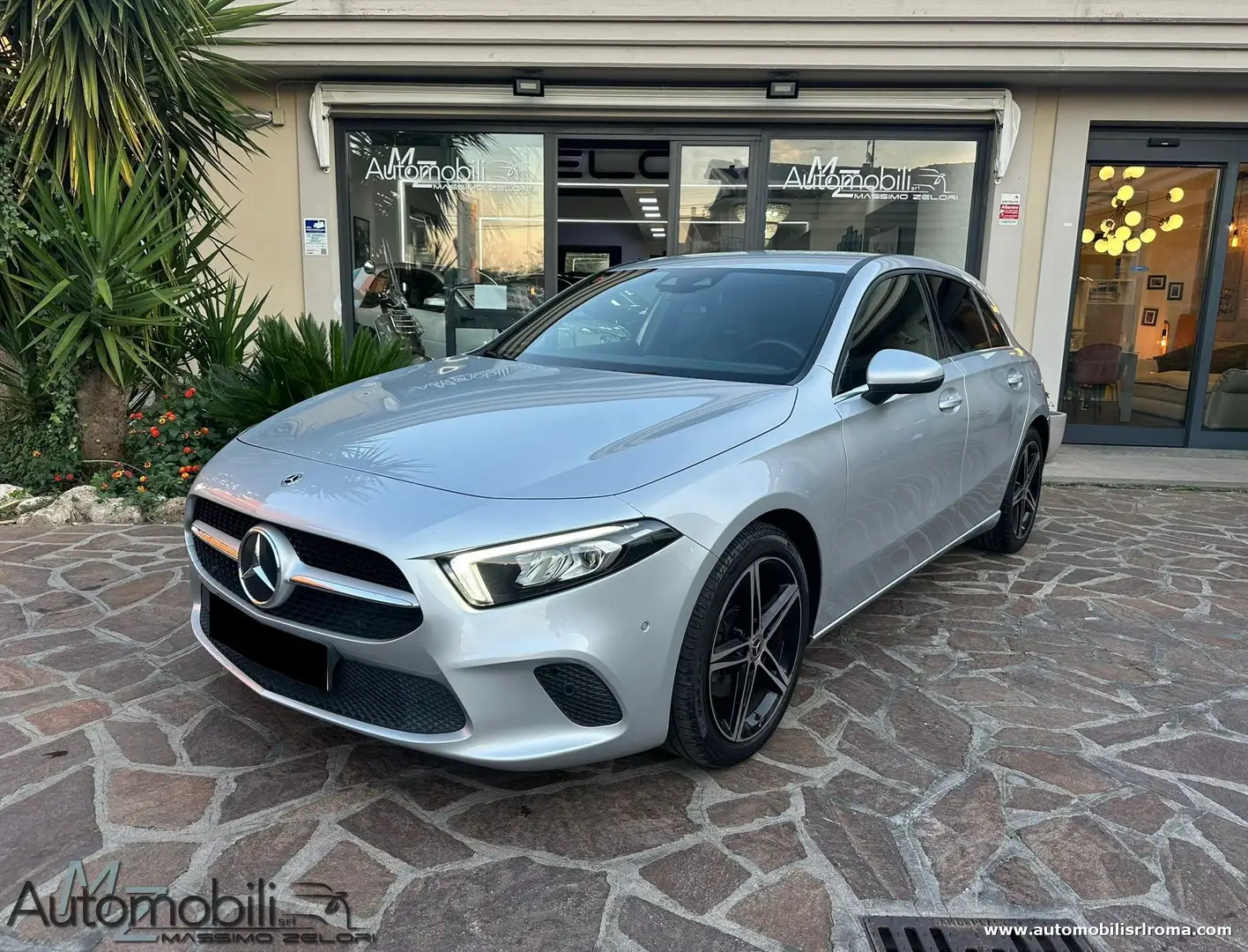 Mercedes-Benz A 180 A 180 d URBAN auto Argento - 1