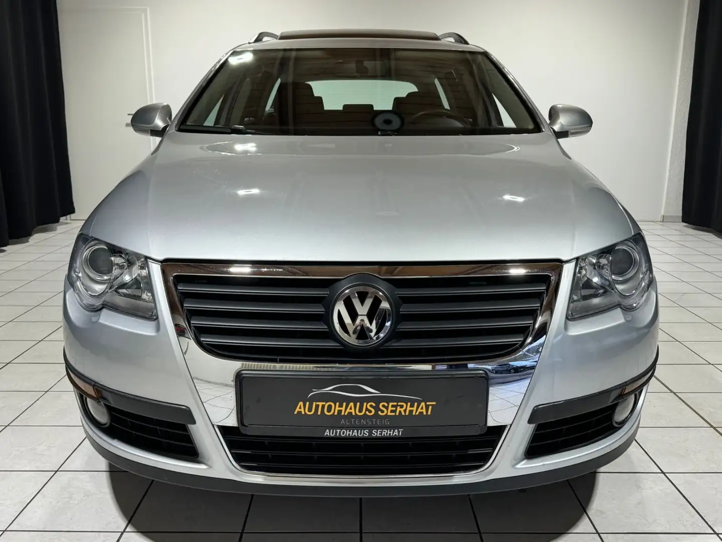 Volkswagen Passat Variant Trendline *GSD*SITZHZ*AHK*1.HAND* Silber - 2