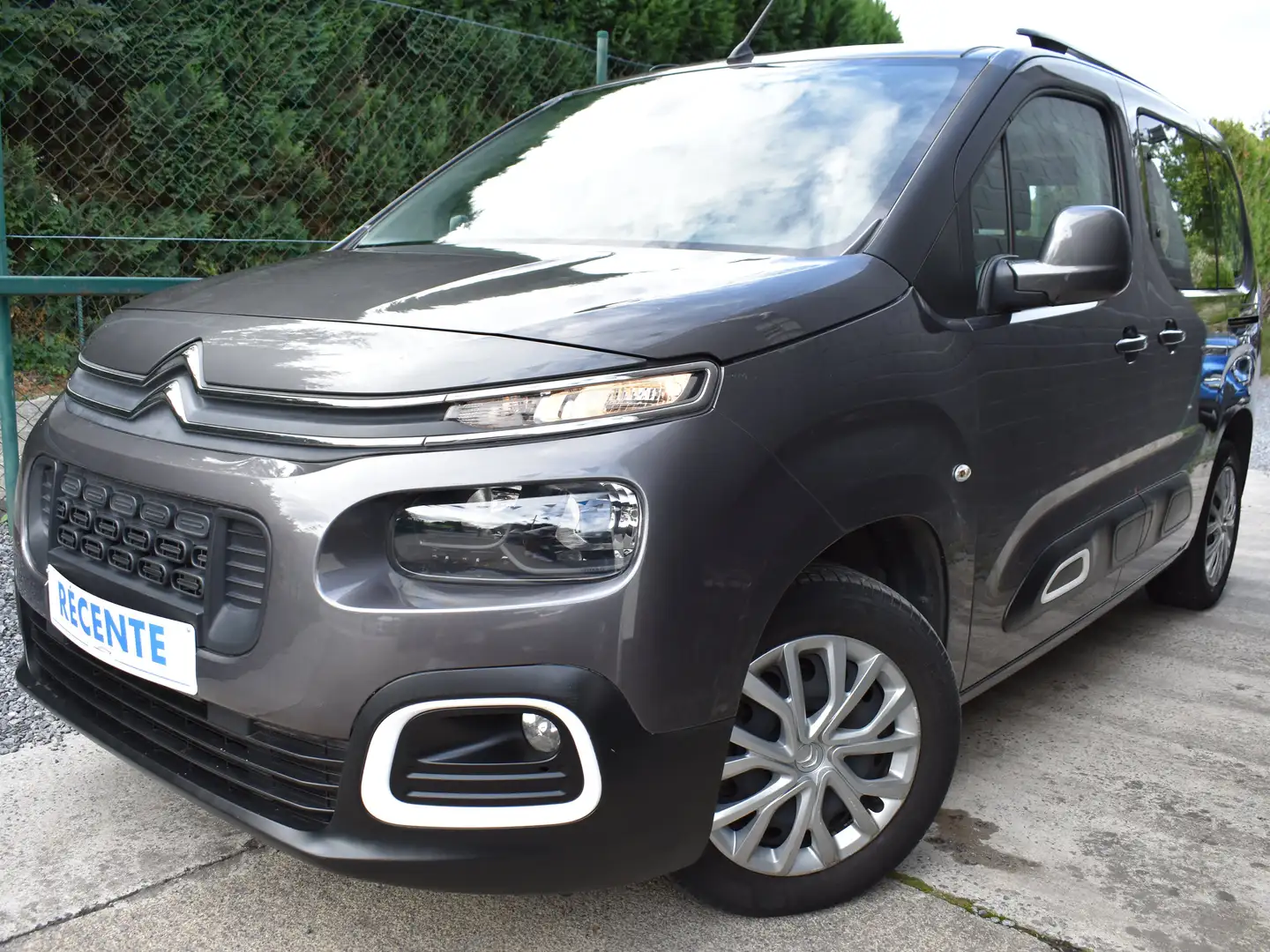 Citroen Berlingo 1.2 PureTech M /NAVI / CAPTEURS / GARANTIE 12 MOIS Gris - 1