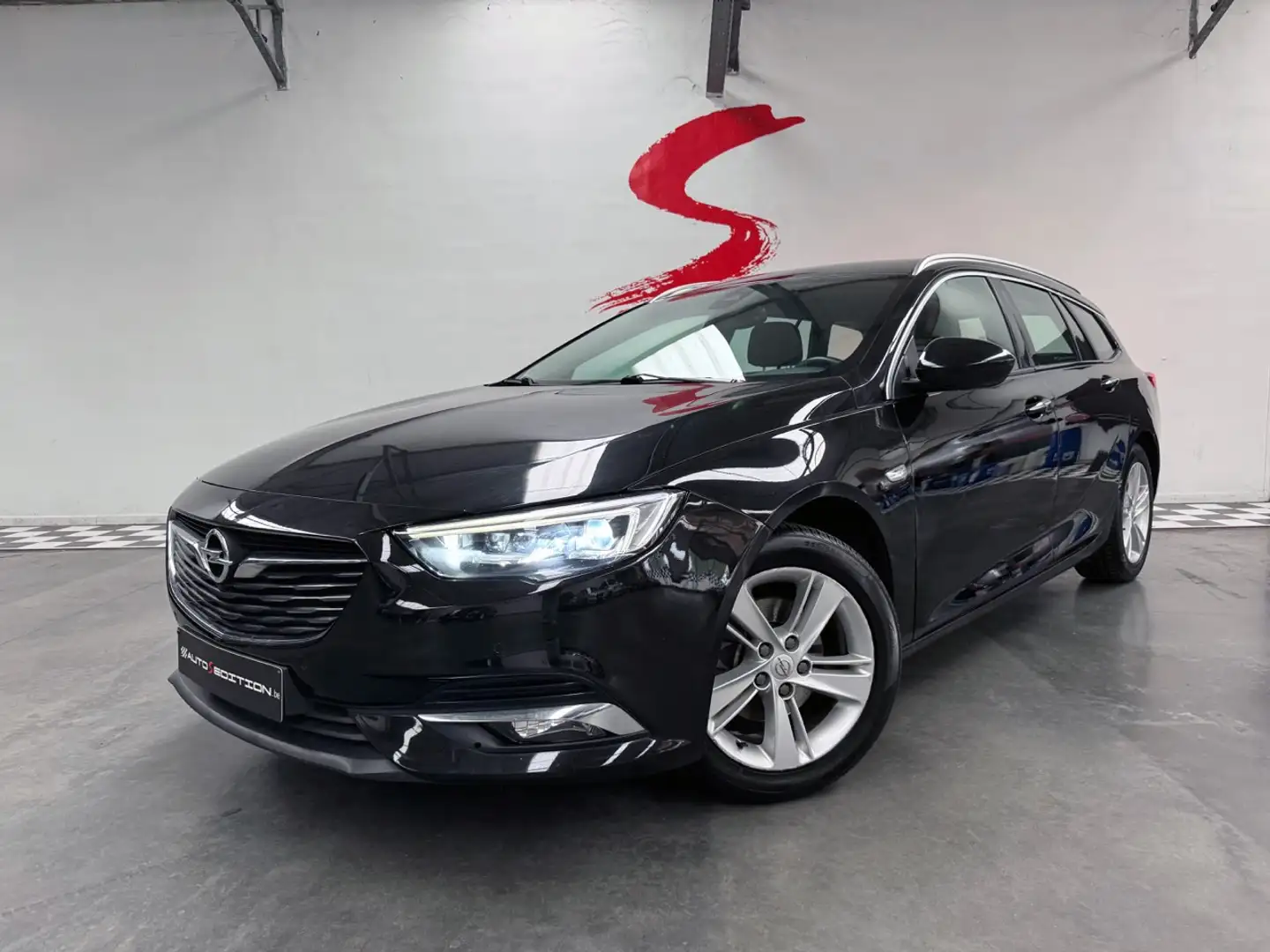 Opel Insignia Insignia Sports Tourer 1.6 CDTI Noir - 1