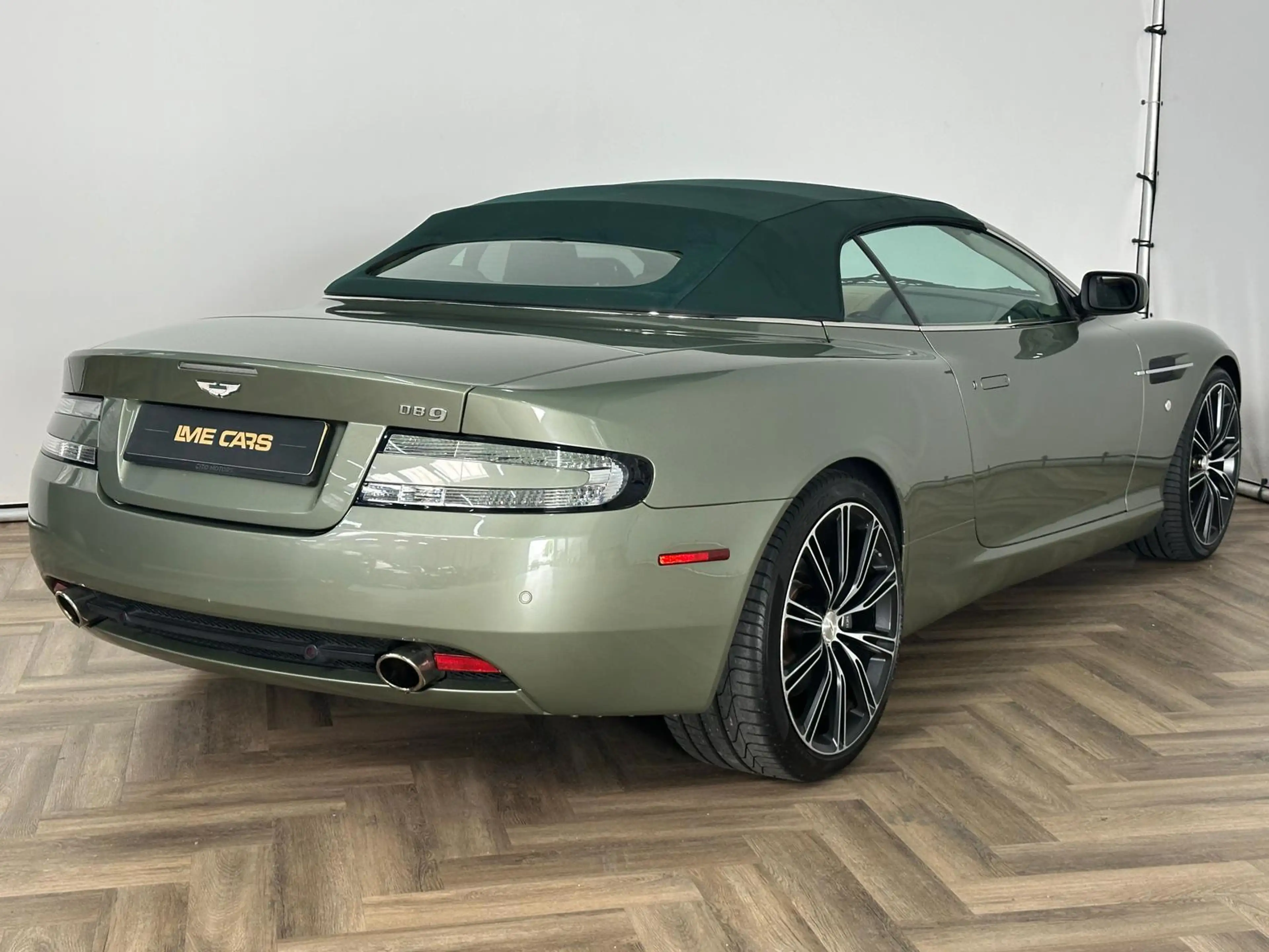 Aston Martin DB9 Volante 5.9 V12 Touchtronic|CABRIO|WEINIG KM|INRUI — photo 2