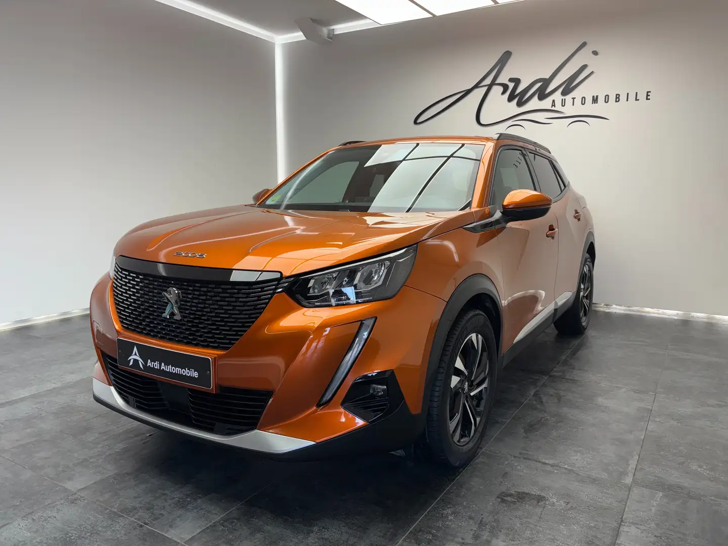Peugeot 2008 1.5 BlueHDi *CARPLAY*CAMERA*LED*GARANTIE 12 MOIS* Orange - 1