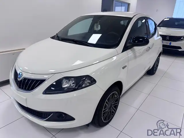 Lancia Ypsilon 1.0 FireFly 70cv Hybrid Gold