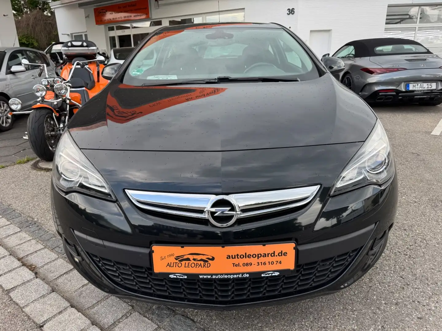 Opel Astra J GTC Edition 1,4 Schwarz - 2