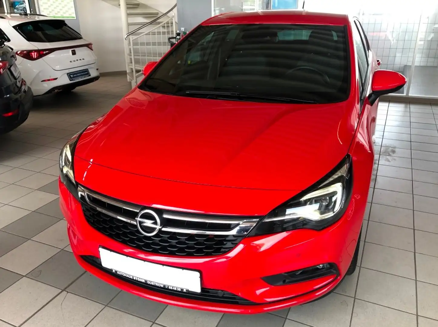 Opel Astra Dynamic 1.6i Turbo Rojo - 2