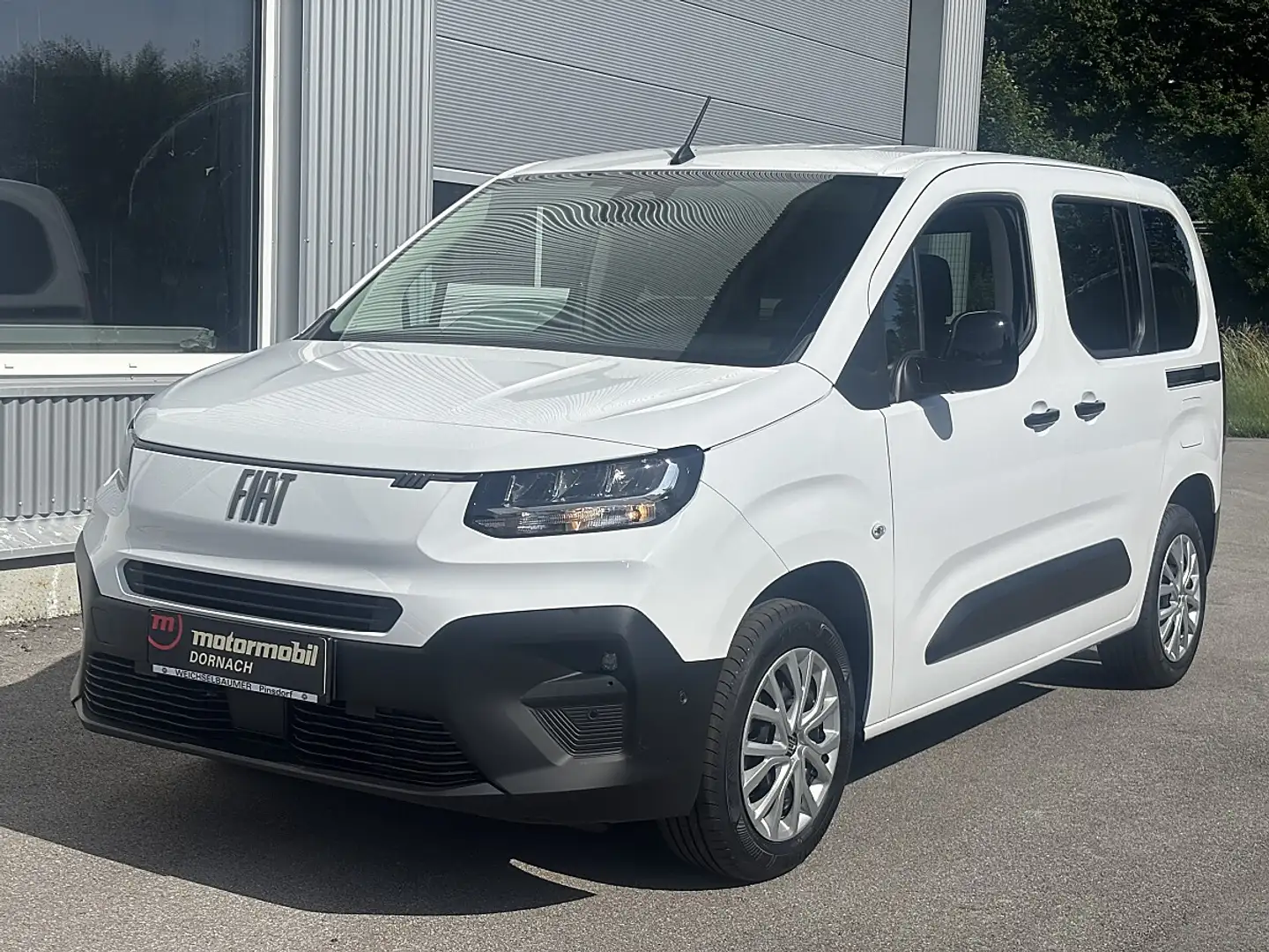 Fiat Doblo M Diesel 130 S&S Aut. Weiß - 1