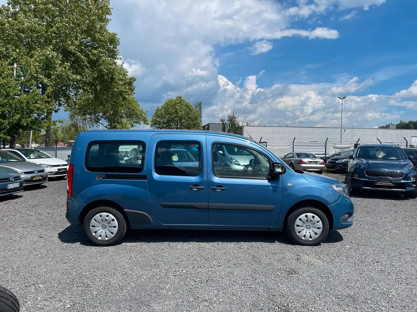 Mercedes-Benz Citan Kombi 111 CDI extralang / 7 SITZER/TÜV NEU Mavi - 1