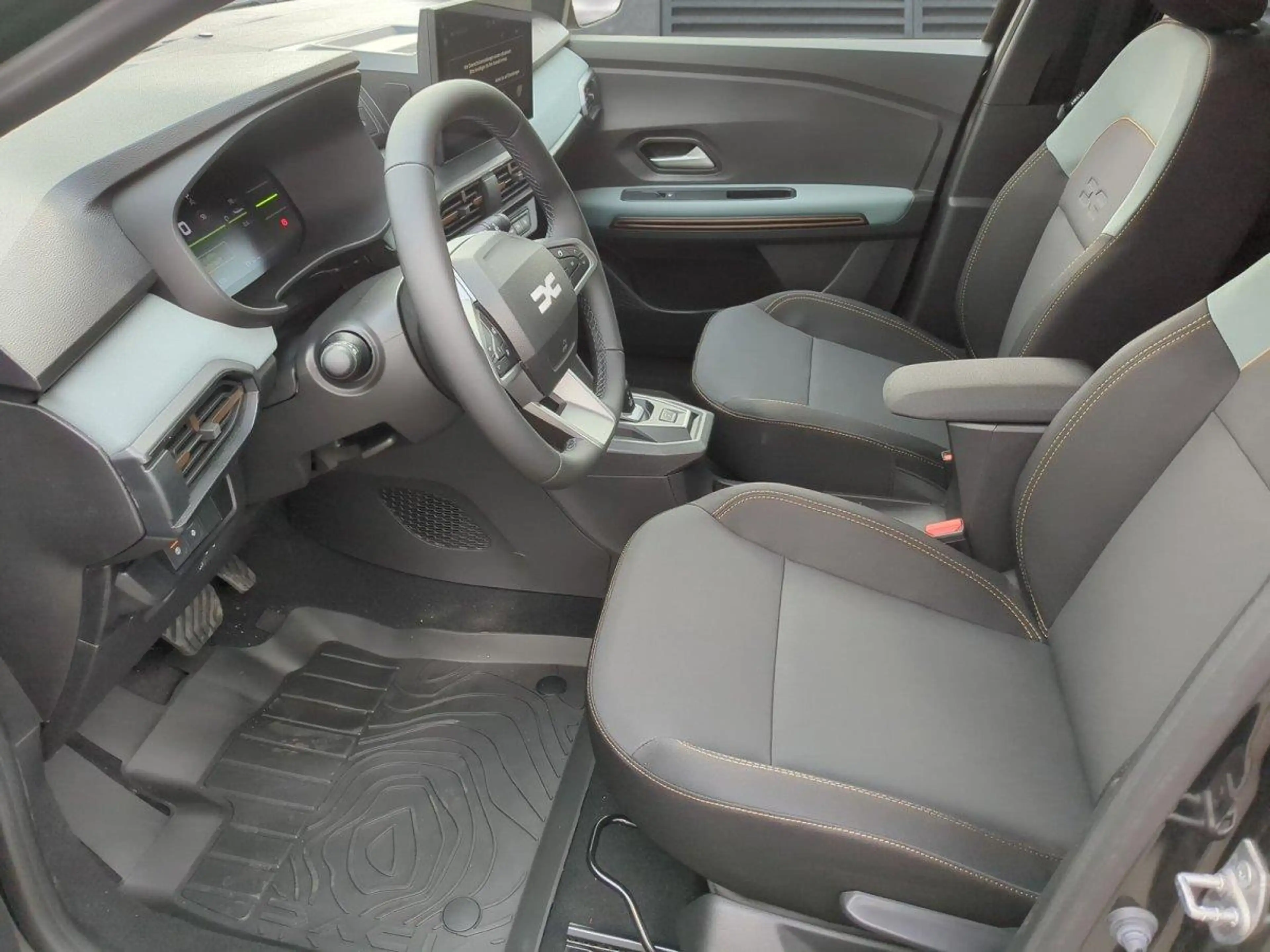 Dacia Jogger Extreme 7-S SHZ RFK Navi Hybrid 155 116 kW (158... — photo 4