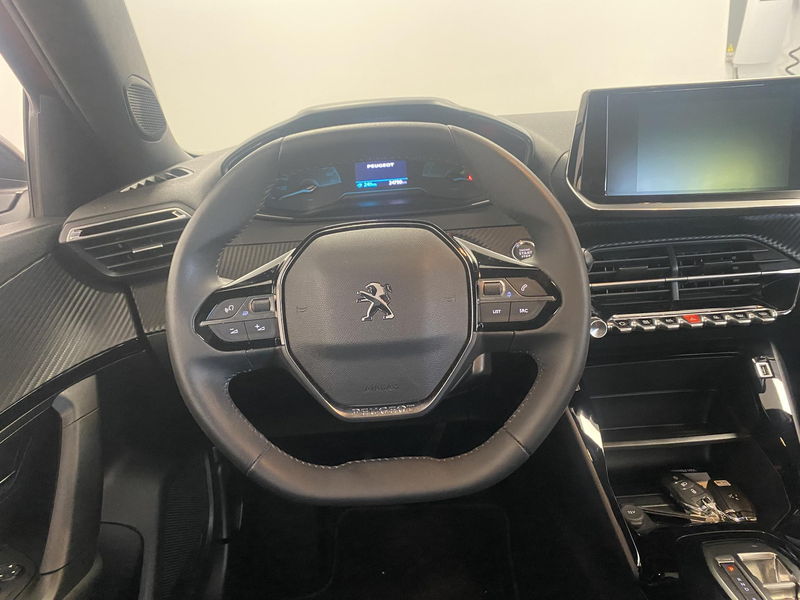Peugeot e-2008 EV Active Pack 50 kWh | Apple Carplay & Android Au — photo 10