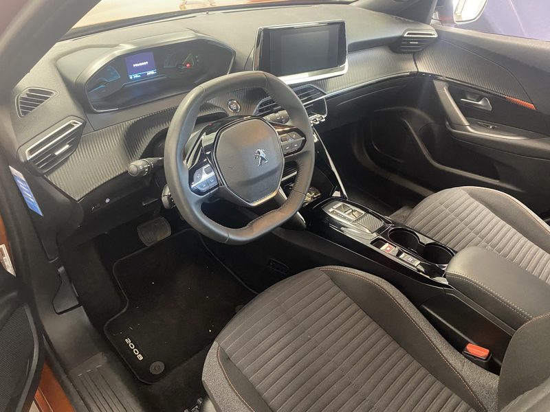 Peugeot e-2008 EV Active Pack 50 kWh | Apple Carplay & Android Au — photo 8