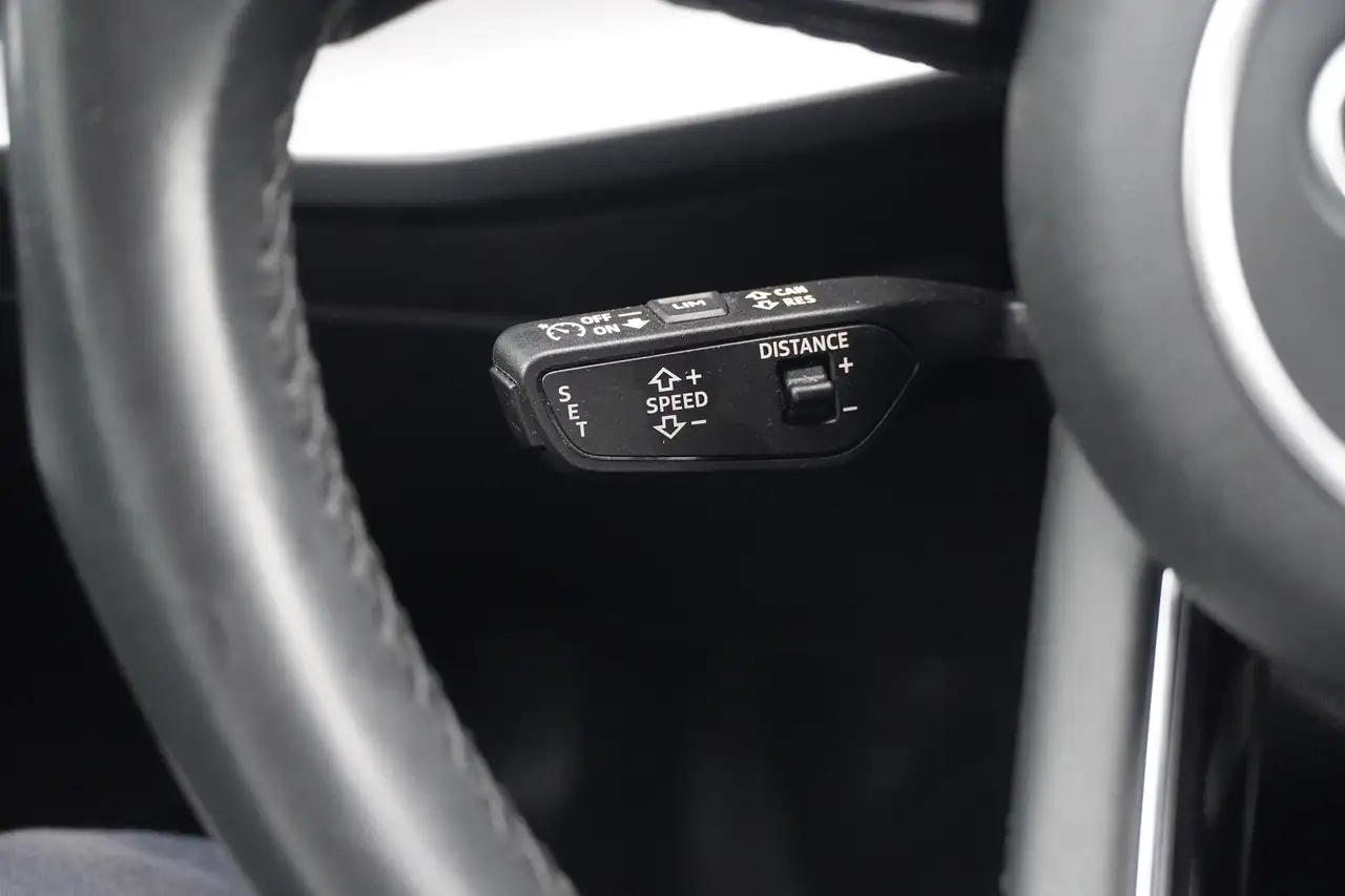 Audi A3 Sportback 1.4 eTFSI LED Navi AHK Klimaaut., миниатюра 16