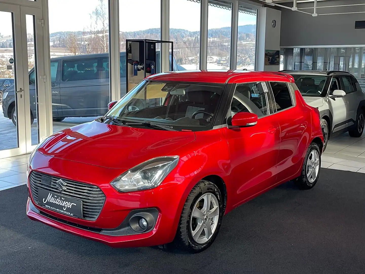Suzuki Swift 1,0 Hybrid DITC SHVS Flash Rot - 1