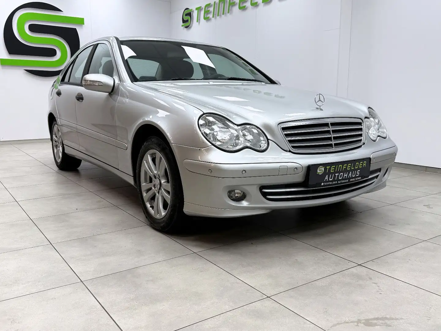Mercedes-Benz C 230 Limousine TEMPOMAT / TÜV NEU Argintiu - 1