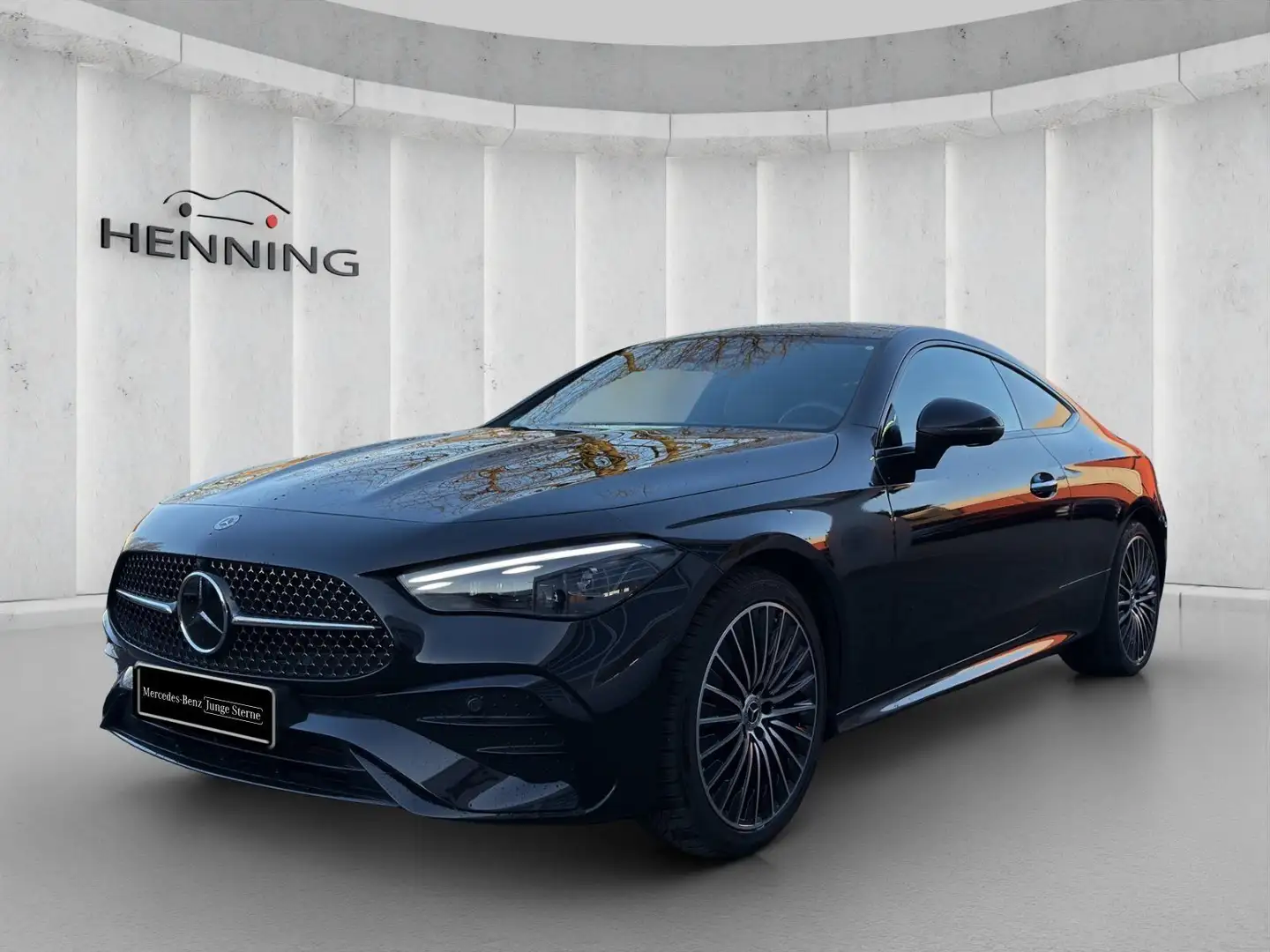 Mercedes-Benz CLE 220 d Coupé AMG PANO Burmester Distronic+ 360 Zwart - 1