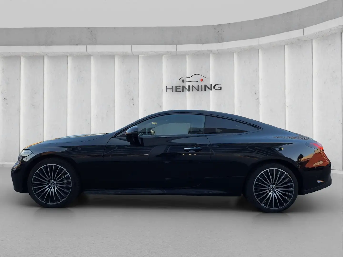 Mercedes-Benz CLE 220 d Coupé AMG PANO Burmester Distronic+ 360 Zwart - 2