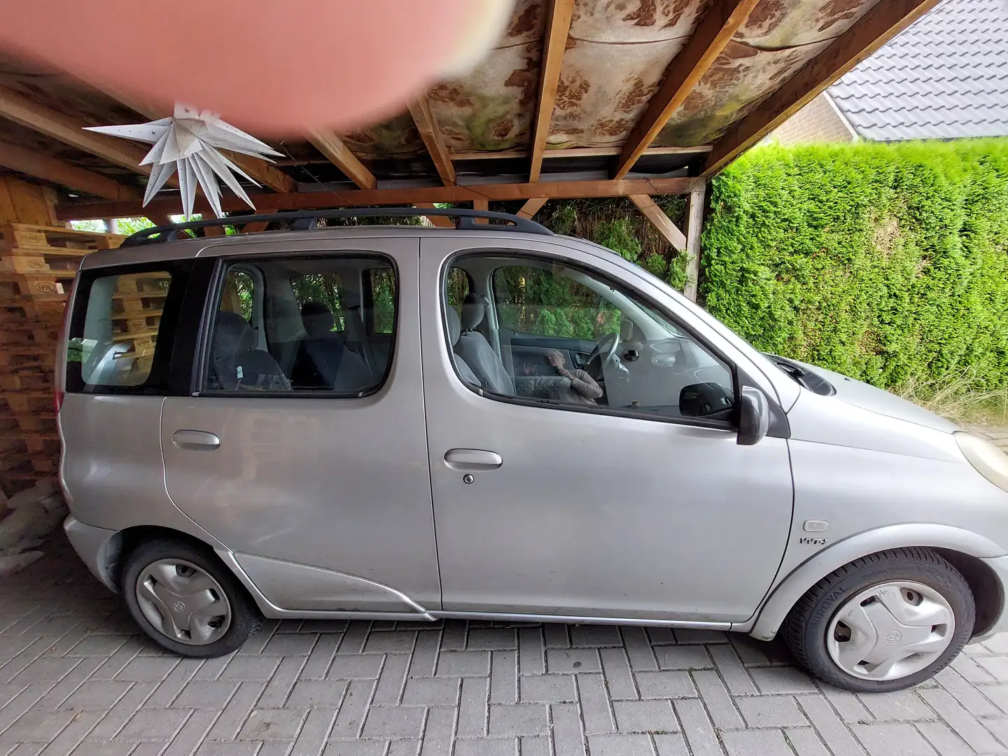 Toyota Yaris Yaris Verso 1.5 Sol Argintiu - 1
