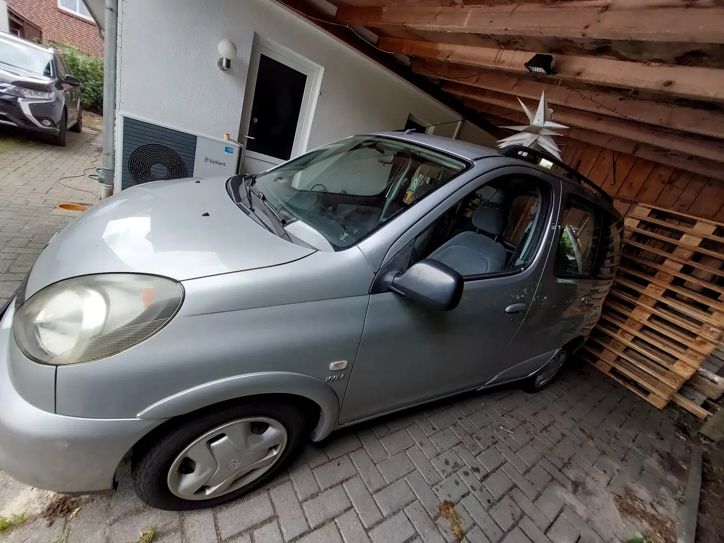 Toyota Yaris Yaris Verso 1.5 Sol Argintiu - 2