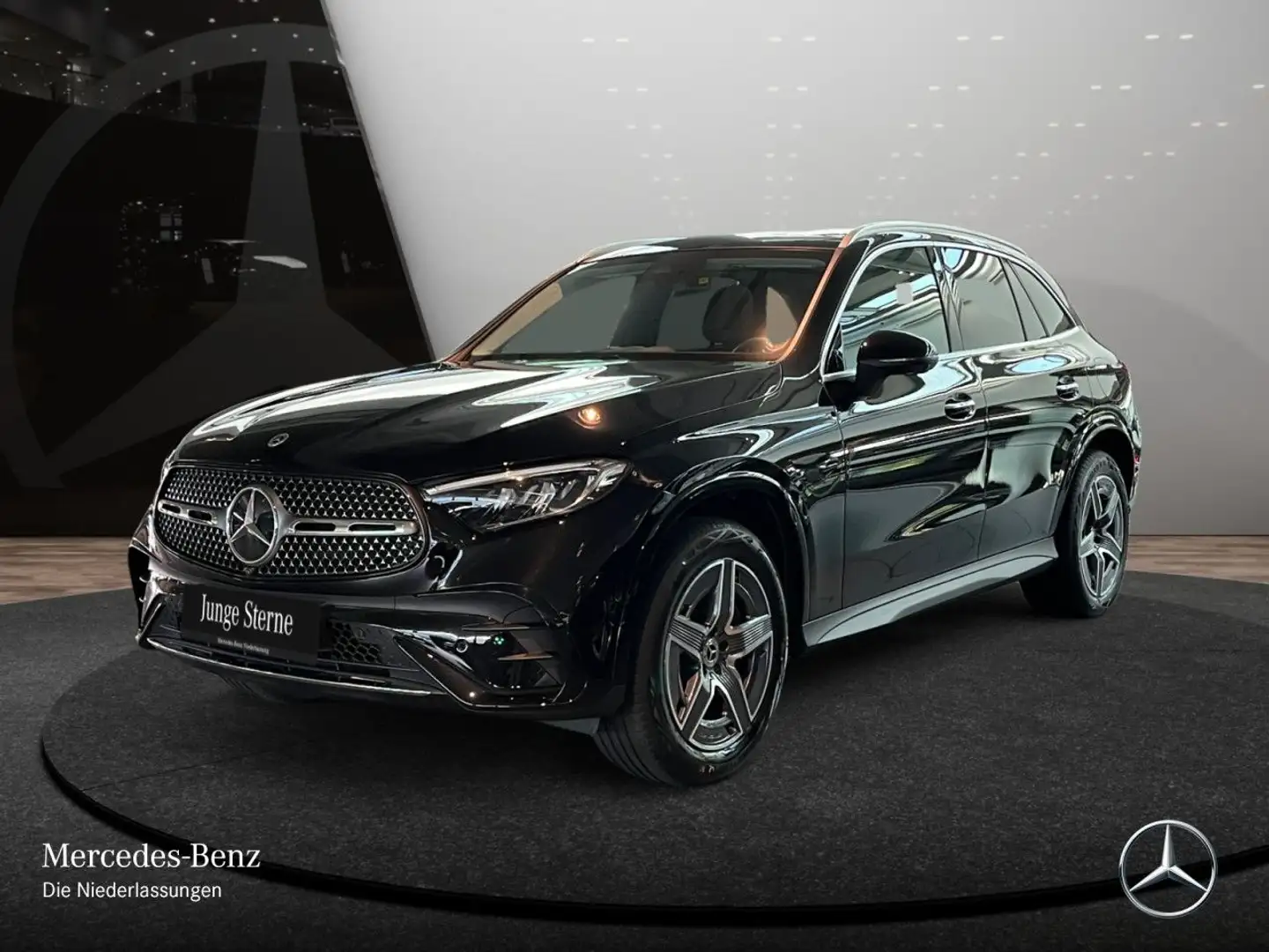 Mercedes-Benz GLC 400 e 4M AMG+PANO+360+AHK+LED+TOTW+KEYLESS+9G Schwarz - 2
