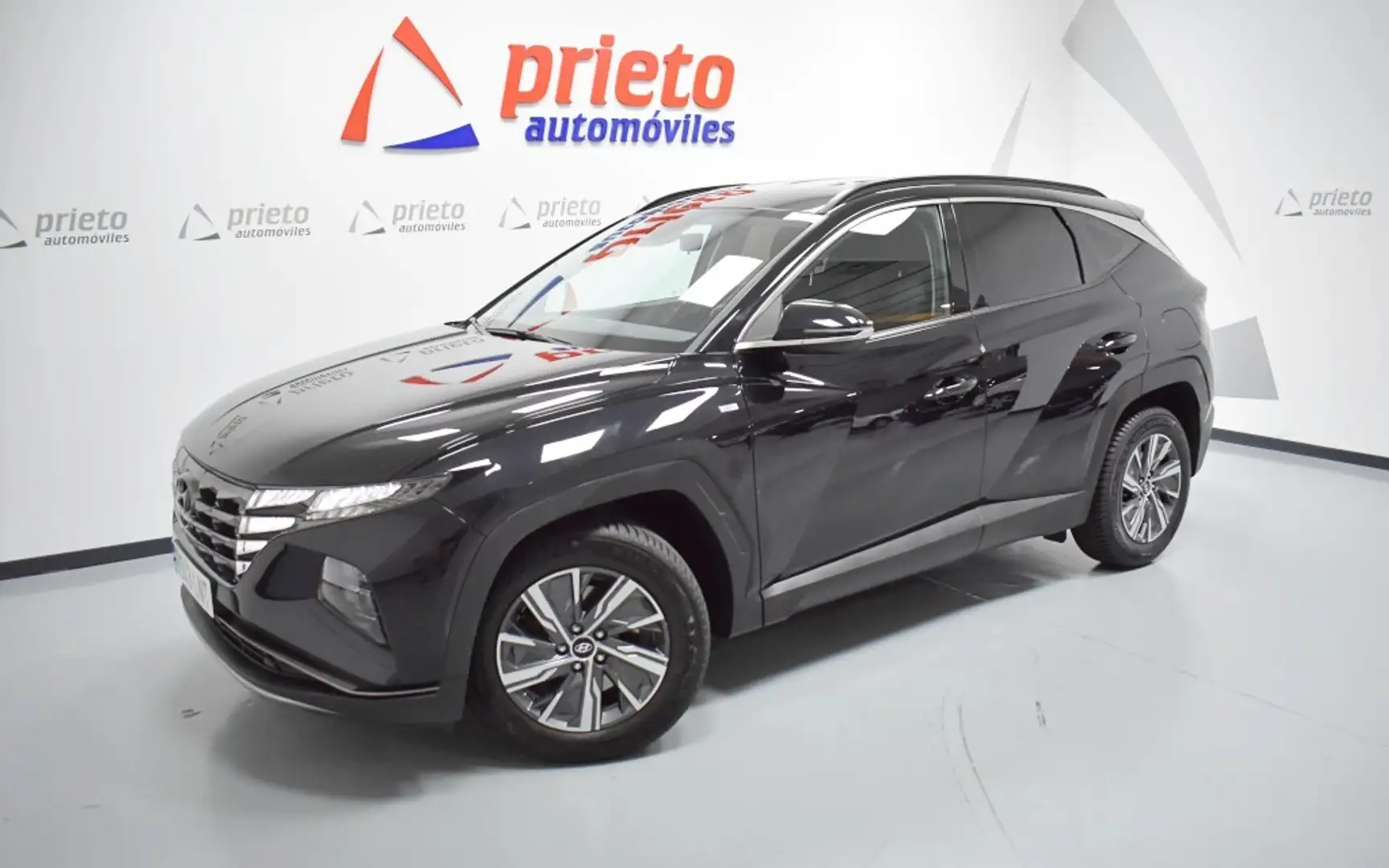 Hyundai TUCSON 1.6 CRDI 48V Maxx 4x2 DT Negro - 1