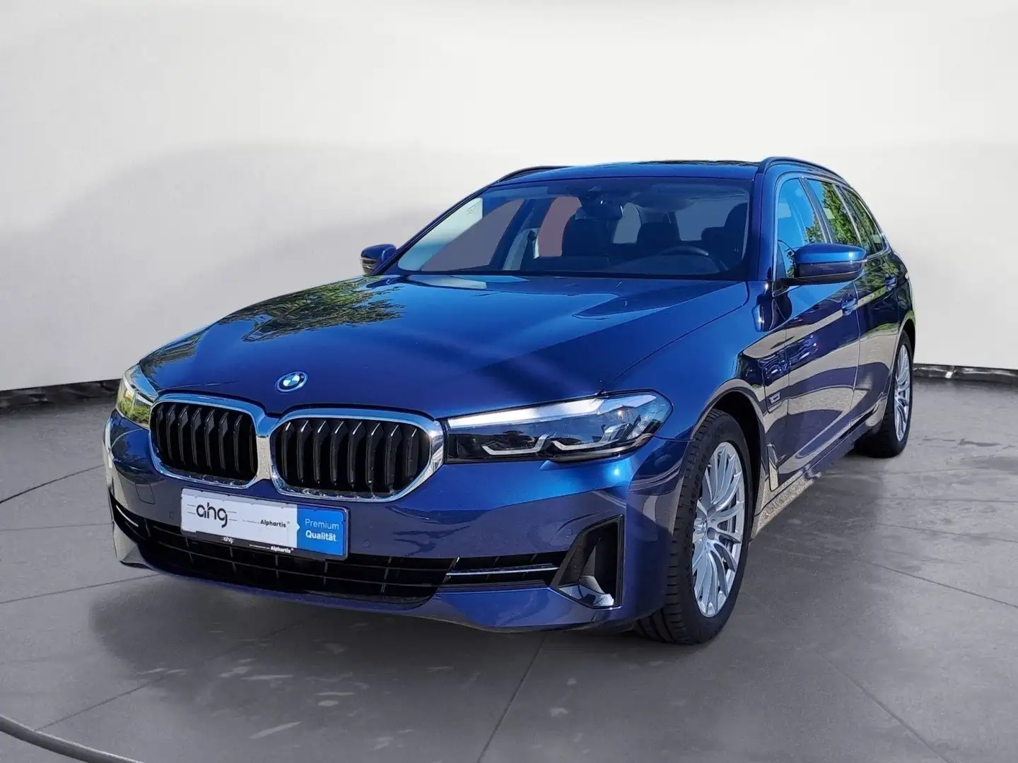 BMW 530 e xDrive Touring *Pano*Navi*Kamera*LED*PDC*SH Blau - 2