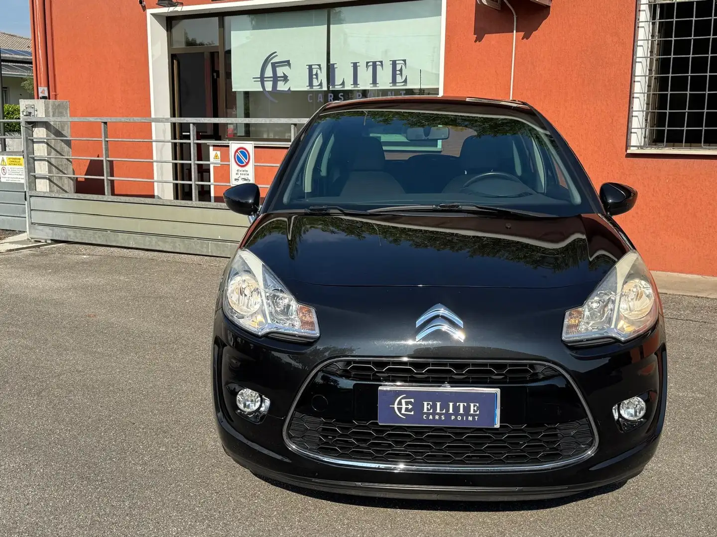 Citroen C3 C3 1.4 hdi Executive Negro - 2