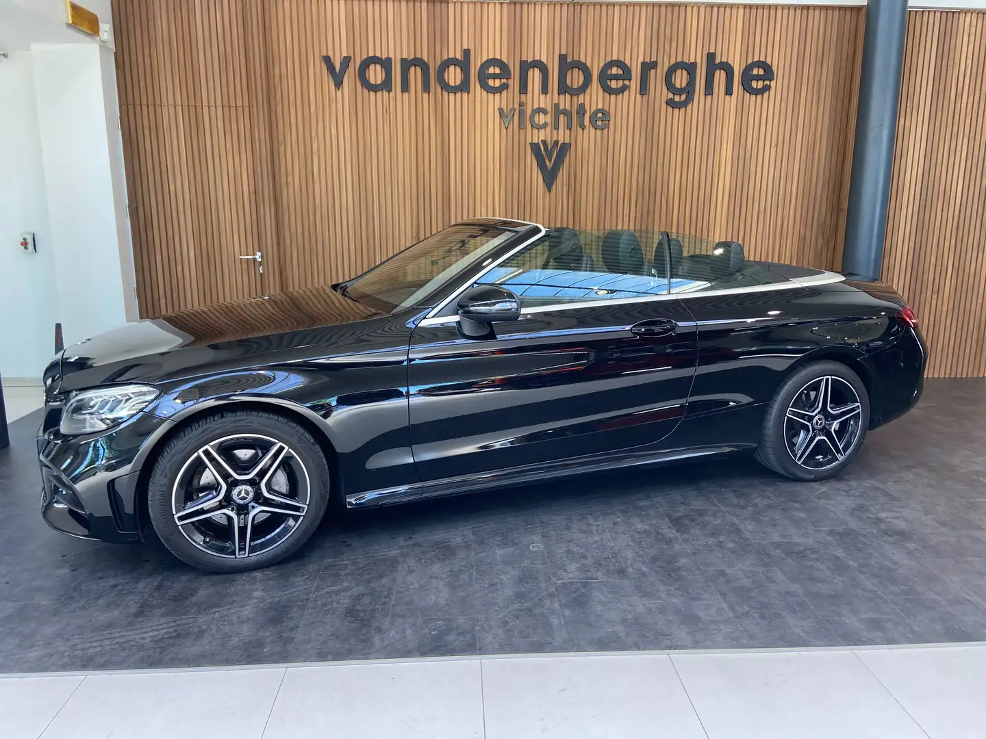 Mercedes-Benz C 180 Cabrio MAG/NIGHTPACK AIRSCARF LEDER CAMERA DODEHOE Negro - 2