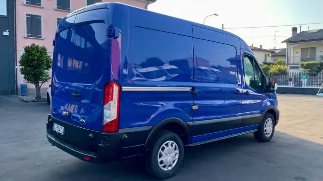 Ford Transit view 6