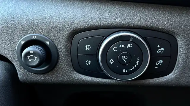 Ford Transit view 13