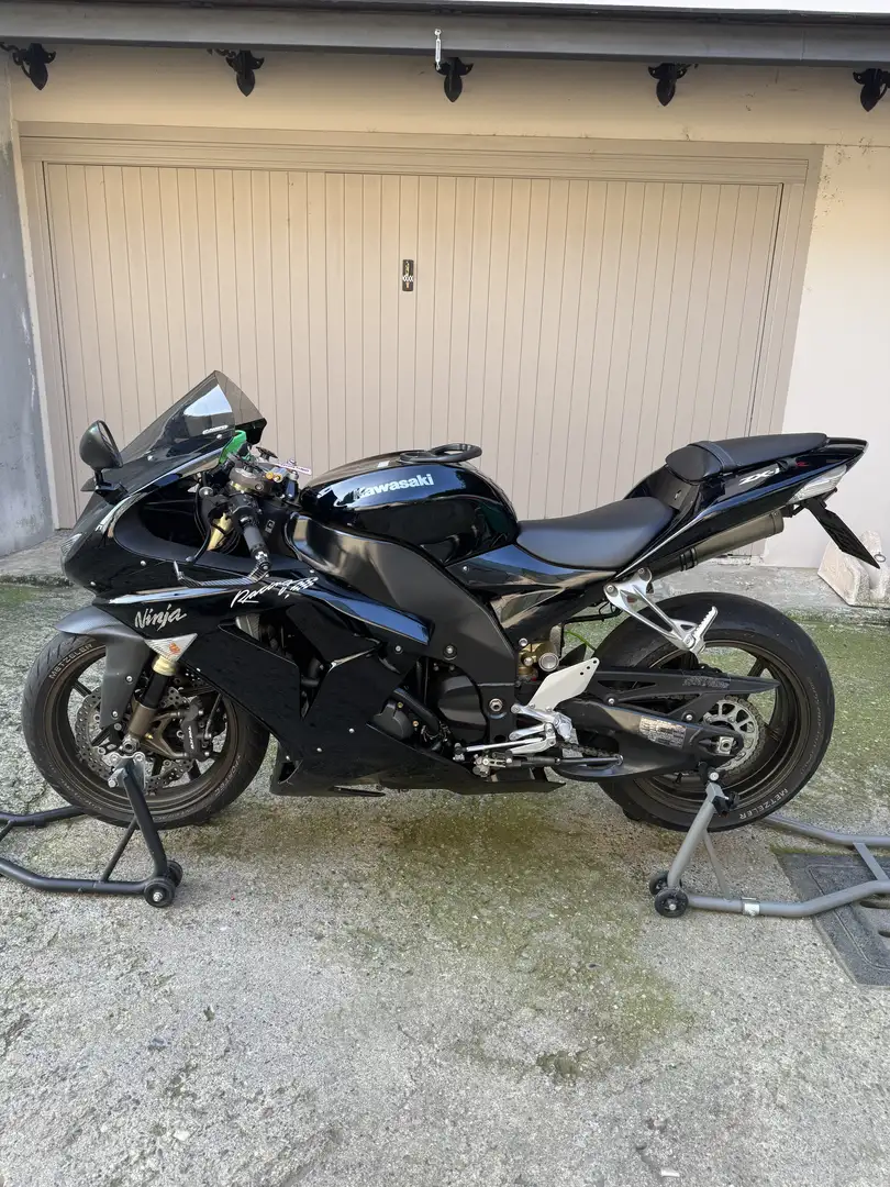 Kawasaki Ninja ZX-10R - 1