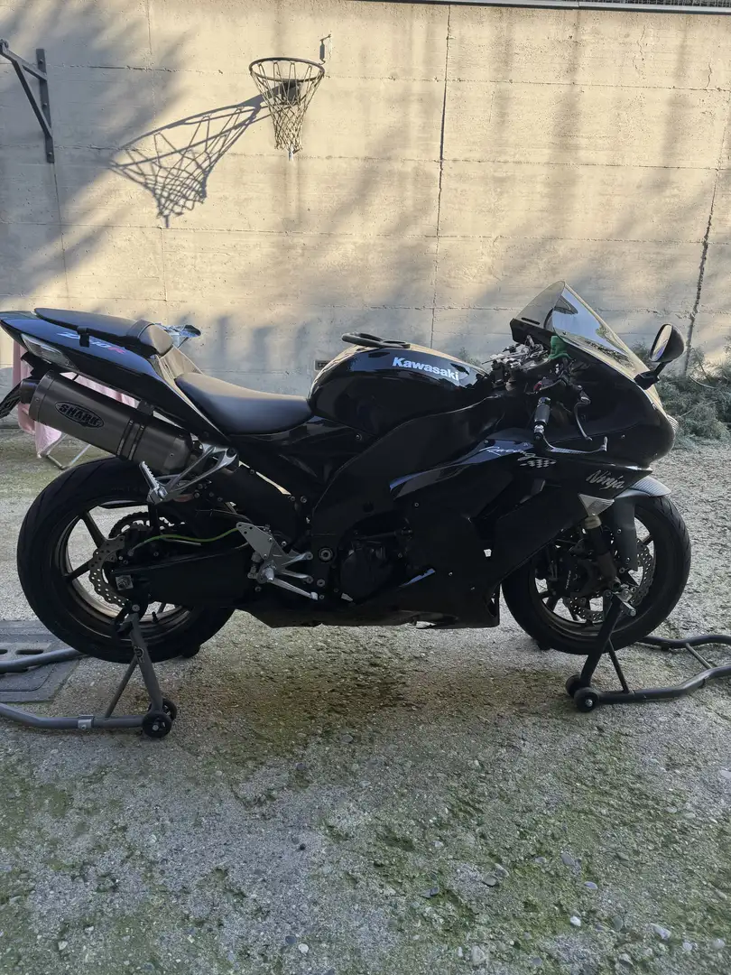 Kawasaki Ninja ZX-10R - 2