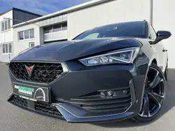Cupra Leon SP 2.0 TSI DSG VZ 156€ m.20% Anz. Navi RFK LR HZ
