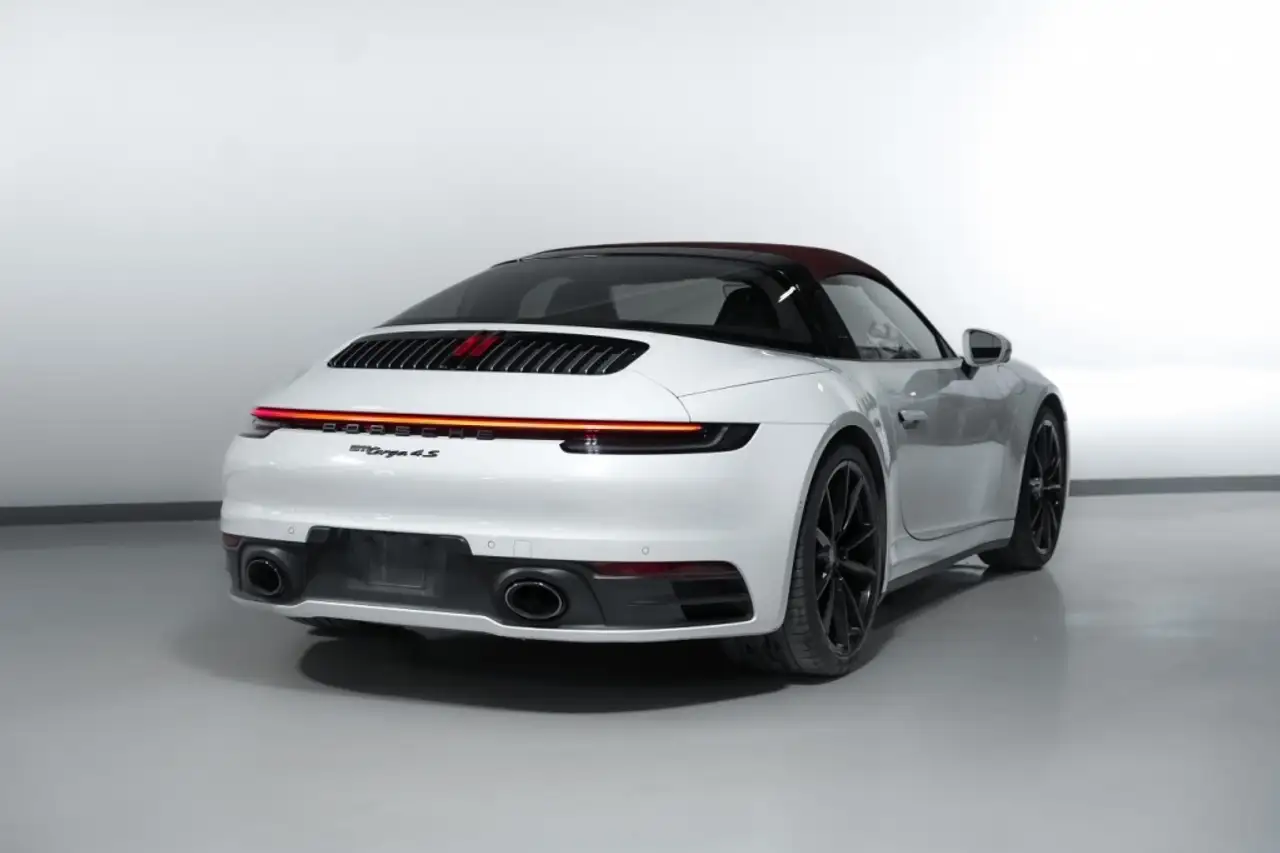 Porsche 911 снимка Porsche 911