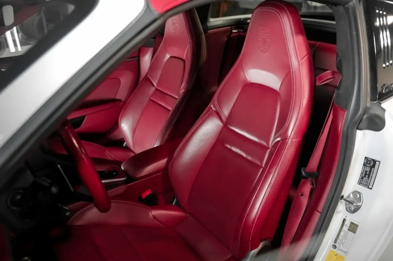Porsche 911 снимка Porsche 911