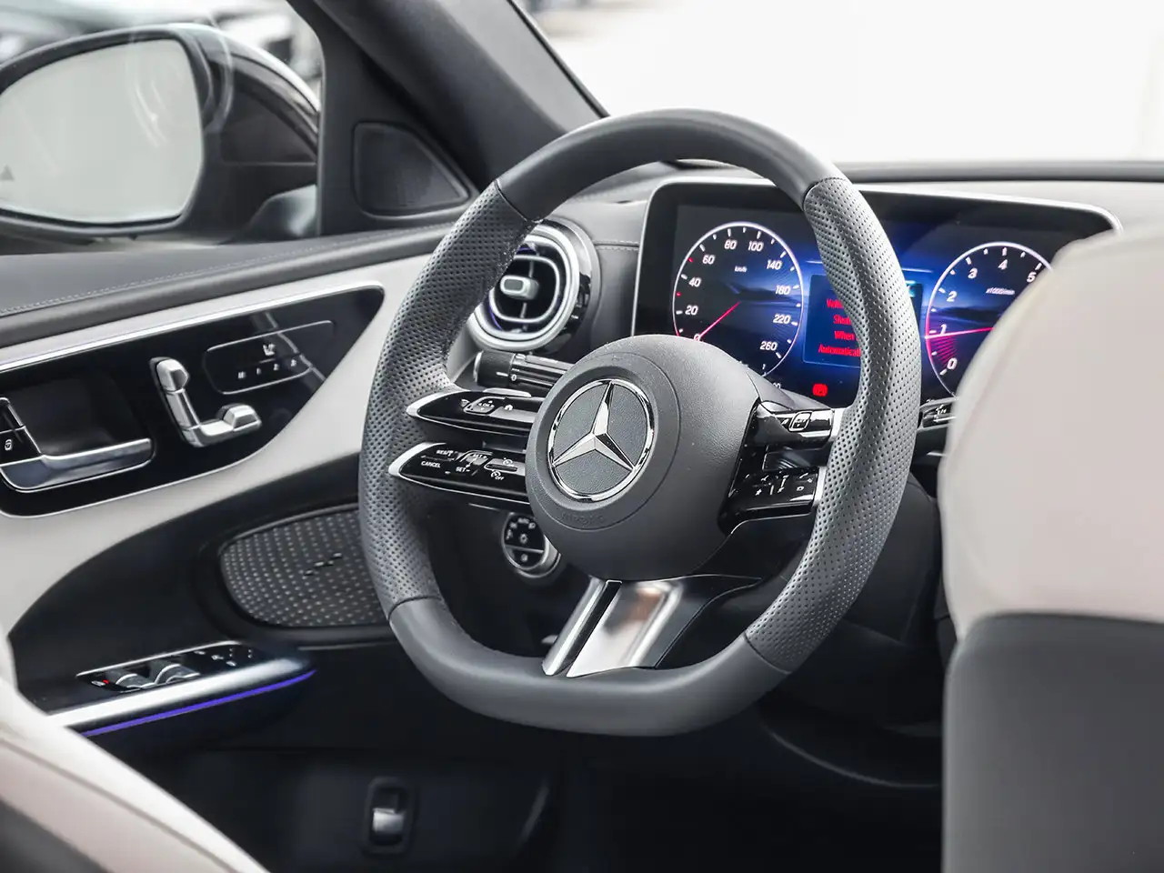Mercedes-Benz C-Class photo Mercedes-Benz C-Class