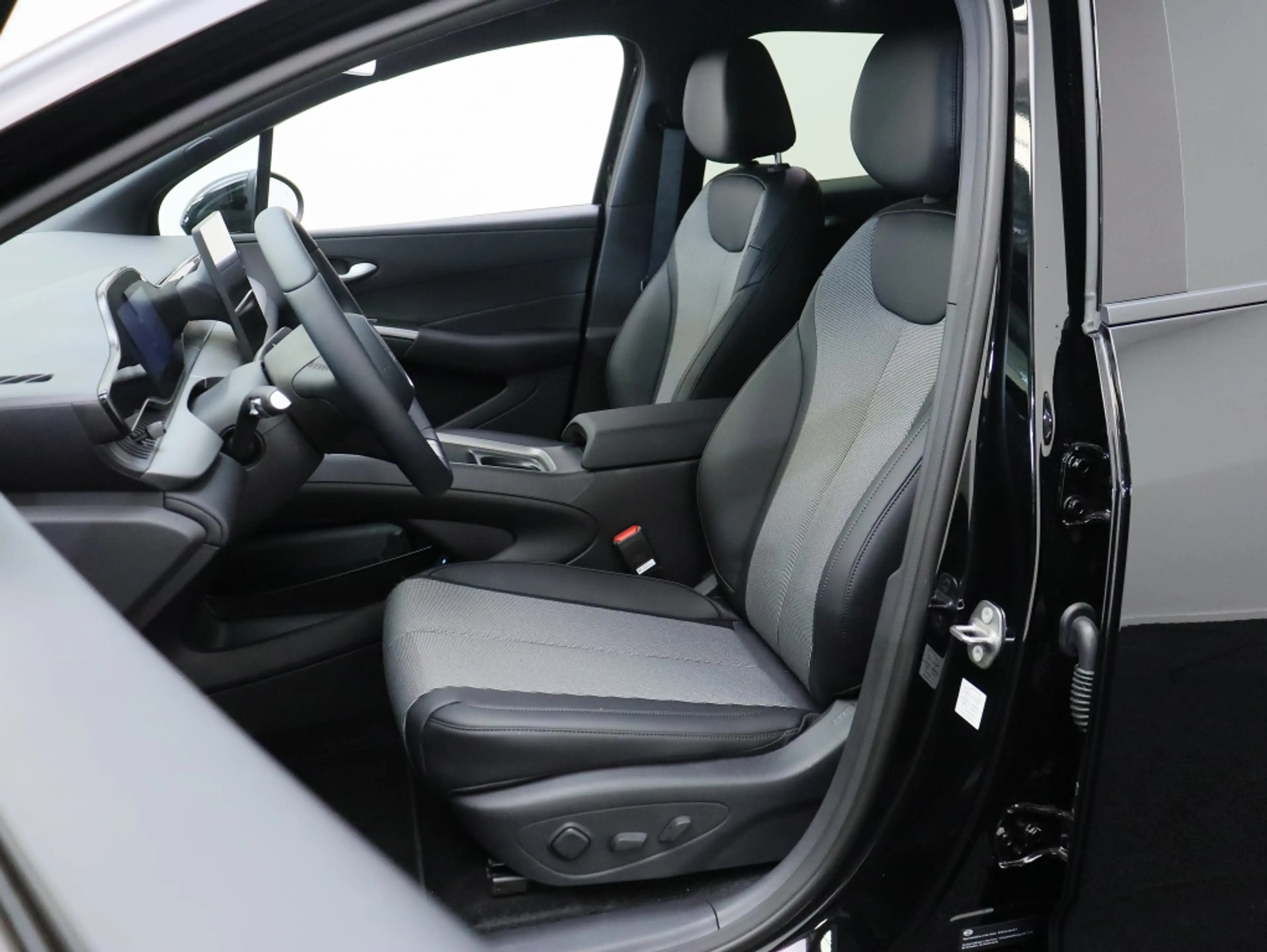 BYD Dolphin G 1.5 DM-i Comfort | € 1.000 ACTIE | BYD Dealer | Pr — photo 14
