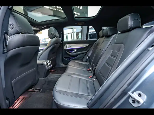 Mercedes-Benz E-Class view 14