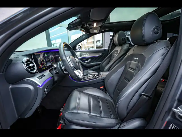Mercedes-Benz E-Class view 12
